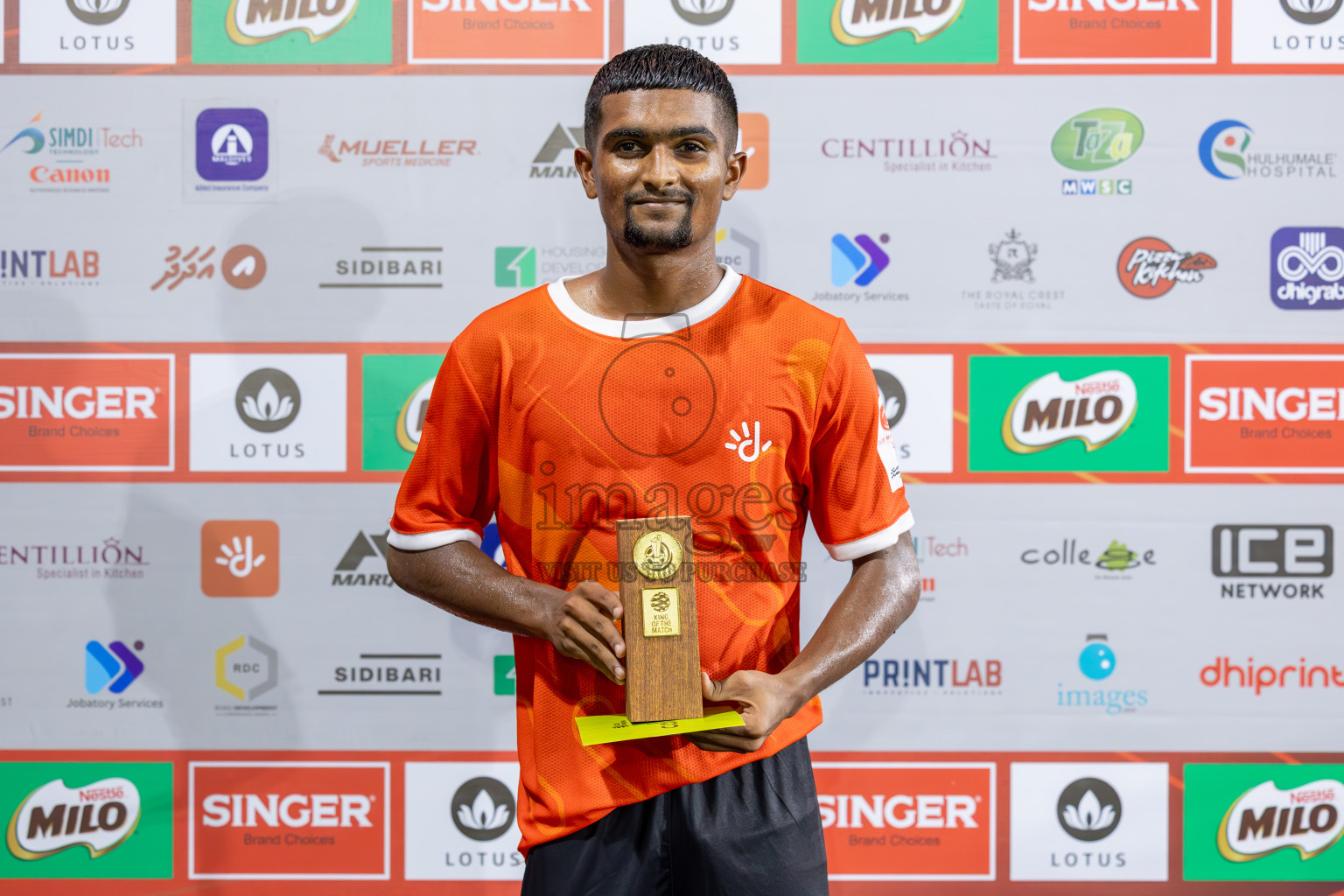 STELCO RC vs Dhiraagu in Club Maldives Cup 2024 held in Rehendi Futsal Ground, Hulhumale', Maldives on Wednesday, 2nd October 2024.
Photos: Ismail Thoriq / images.mv