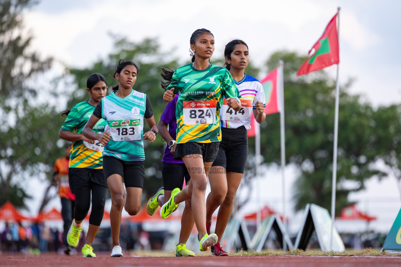 Day 4 of Inter-school Athletics Championship 2025 held in Ekuveni Synthetic Track, Male', Maldives on Thursday, 09th October 2025. Photos by: Raaif Yoosuf / Images.mv