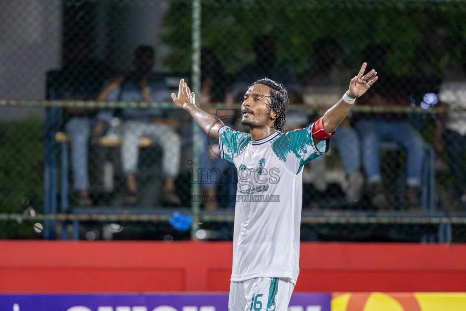 HDh Nellaidhoo vs HDh Kumundhoo in Day 1 of Golden Futsal Challenge 2025 on Sunday, 5th January 2025, in Hulhumale', Maldives
Photos: Ismail Thoriq / images.mv