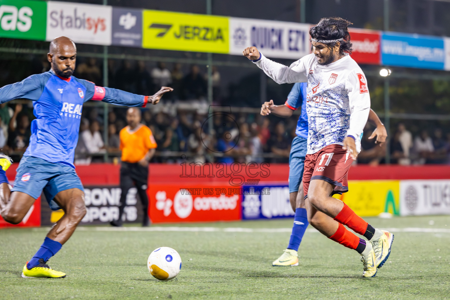 Th Dhiyamigili vs Th Vilufushi  in Day 6 of Golden Futsal Challenge 2025 on Friday, 6th January 2025, in Hulhumale', Maldives
Photos: Ismail Thoriq / images.mv
