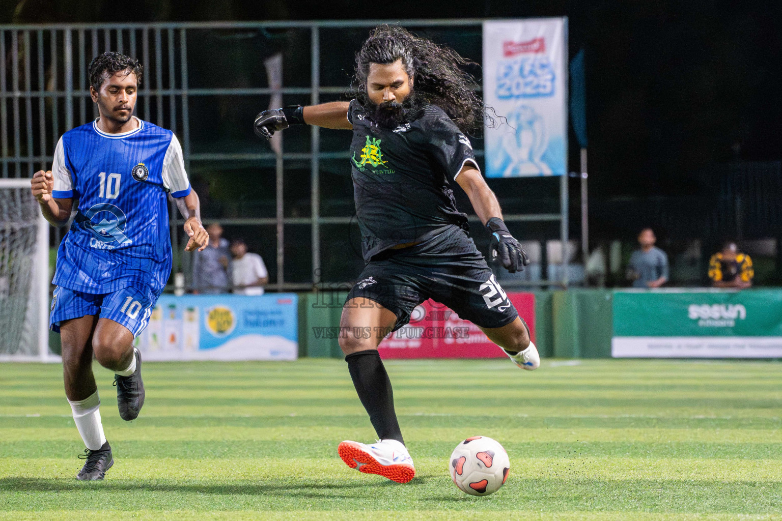 Kanmathi FC VS Best in Day 1 - Fonadhoo Youth Futsal Challenge 2025 was held in Fonadhoo Futsal Stadium, L. Fonadhoo, Maldives on Sunday, 26th October 2025 Photos: Arif Rasheed / images.mv