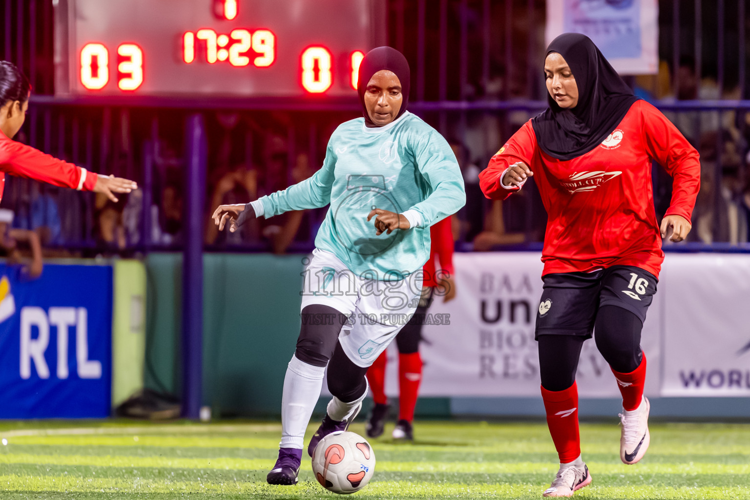 Goidhoo vs Dhonfan in the finals of Better in Baa Futsal Fiesta 2025 woman's division held in B. Eydhafushi, Maldives on Monday, 17th November 2025. Photos: Nausham Waheed / images.mv