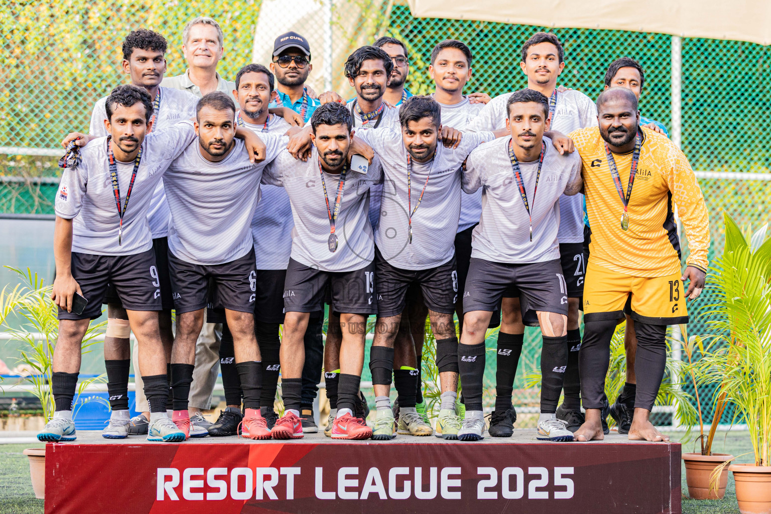 Resort League 2025 Raa Zone - Final Match
Joali vs kothaifaru in Resort League 2025 (Raa Zone) was held on Thursday, 21th august 2025 in JOALI Maldives Resort, Raa Atoll, Maldives. Photos: Areef Adam / images.mv