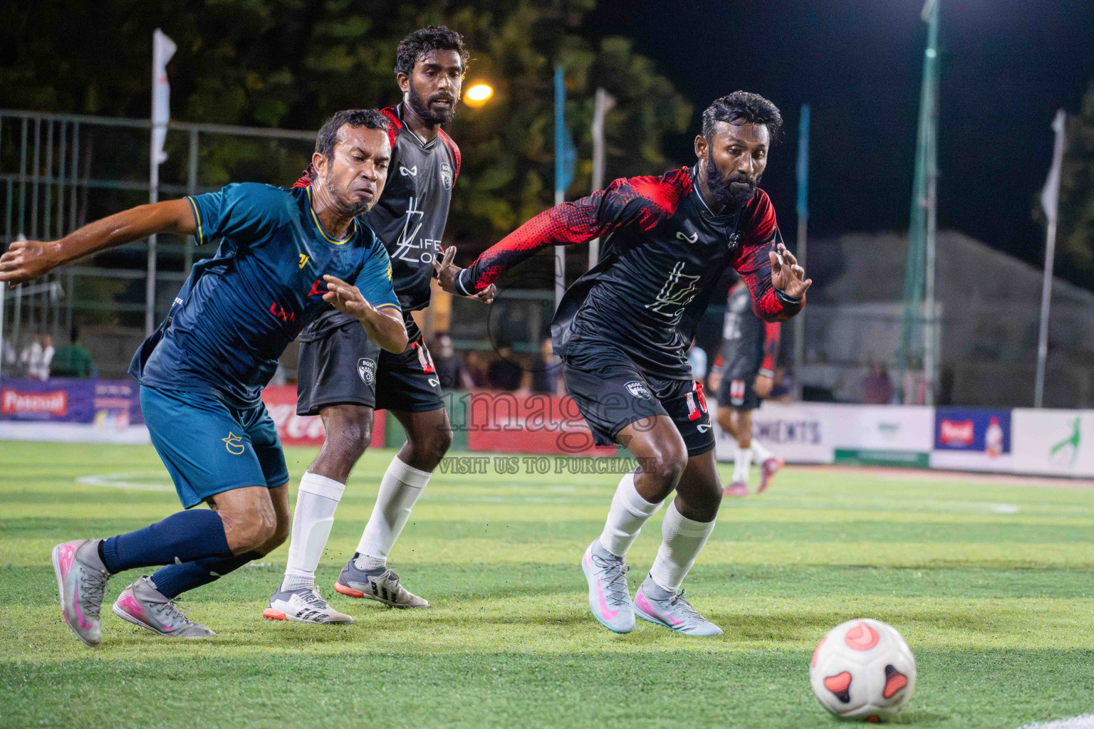 G Star SC VS BGSC in Day 1 - Fonadhoo Youth Futsal Challenge 2025 was held in Fonadhoo Futsal Stadium, L. Fonadhoo, Maldives on Sunday, 26th October 2025 Photos: Arif Rasheed / images.mv