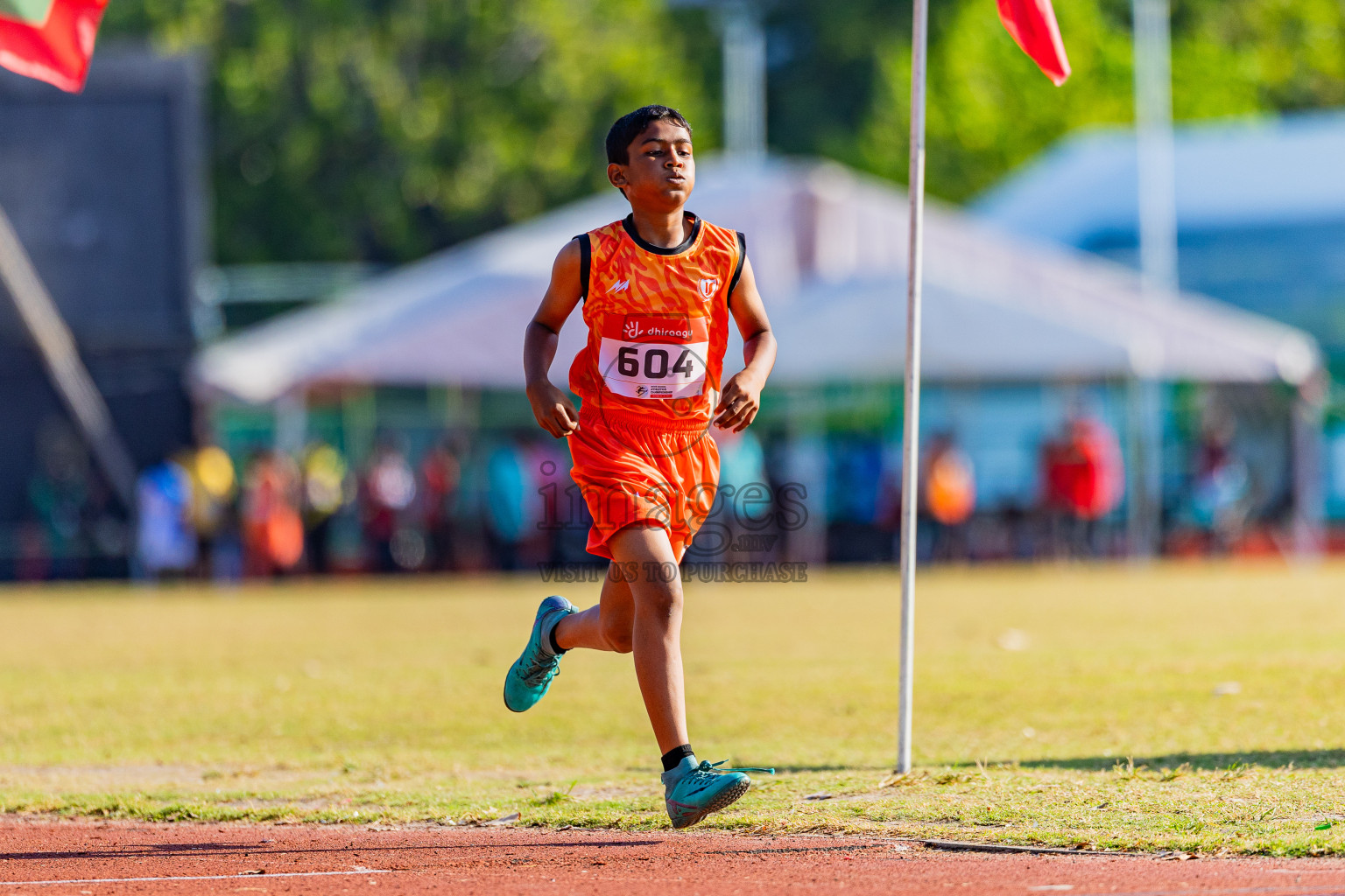 Day 1 of Inter-school Athletics Championship 2025 held in Ekuveni Synthetic Track, Male', Maldives on Monday, 06th October 2025. Photos by: Areef Adam  / Images.mv