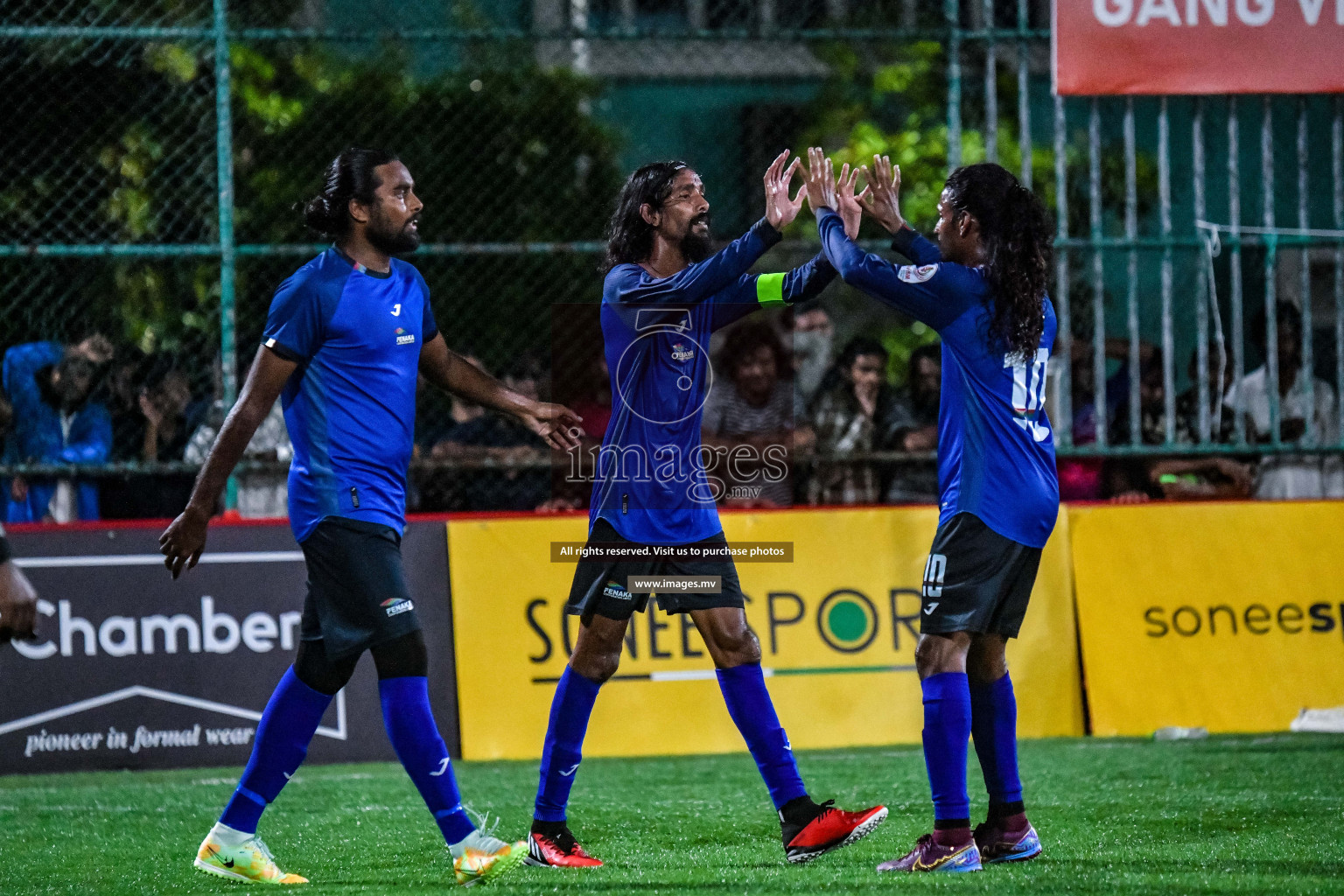 Team Fenaka vs Team Civil Court in Club Maldives Cup 2022 was held in Hulhumale', Maldives on Friday, 14th October 2022. Photos: Nausham Waheed / images.mv