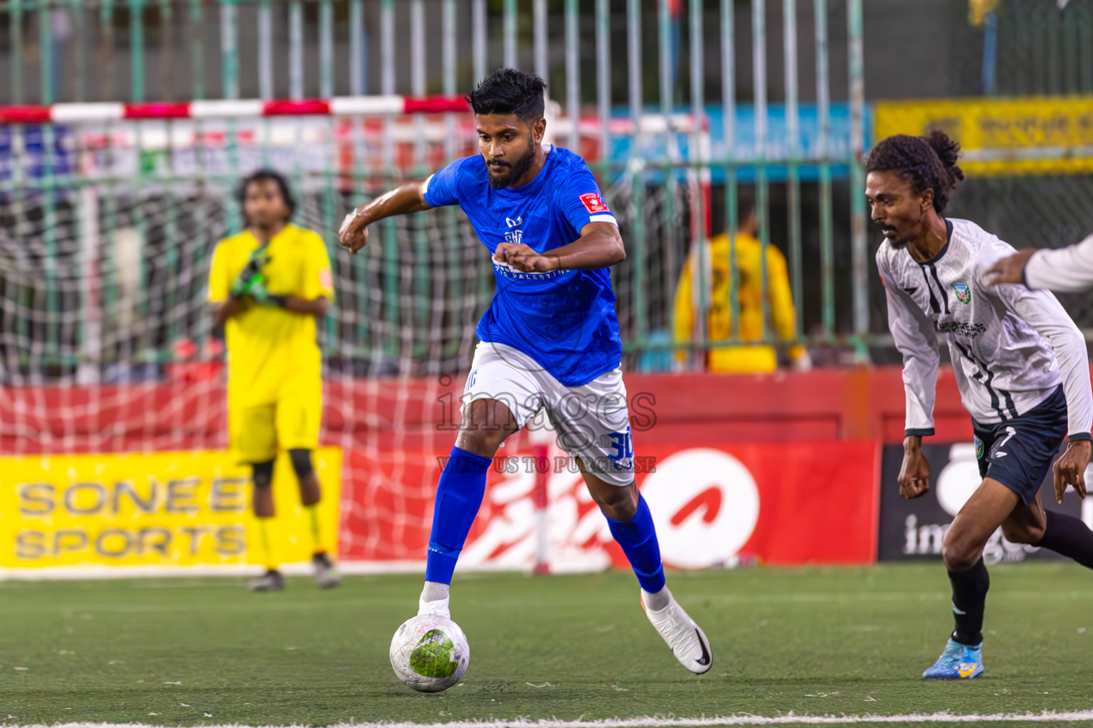 S Hithadhoo vs S Maradhoofeydhoo in Day 21 of Golden Futsal Challenge 2024 was held on Sunday , 4th February 2024 in Hulhumale', Maldives
Photos: Ismail Thoriq / images.mv