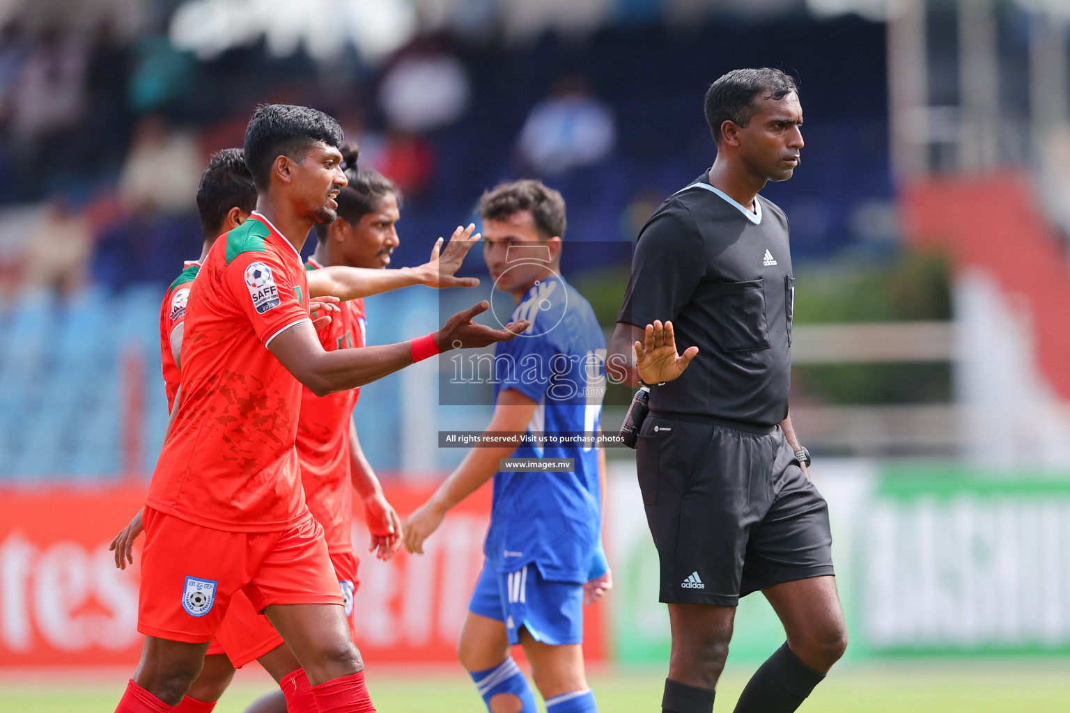 Kuwait vs Bangladesh in the Semi-final of SAFF Championship 2023 held in Sree Kanteerava Stadium, Bengaluru, India, on Saturday, 1st July 2023. Photos: Nausham Waheed, Hassan Simah / images.mv