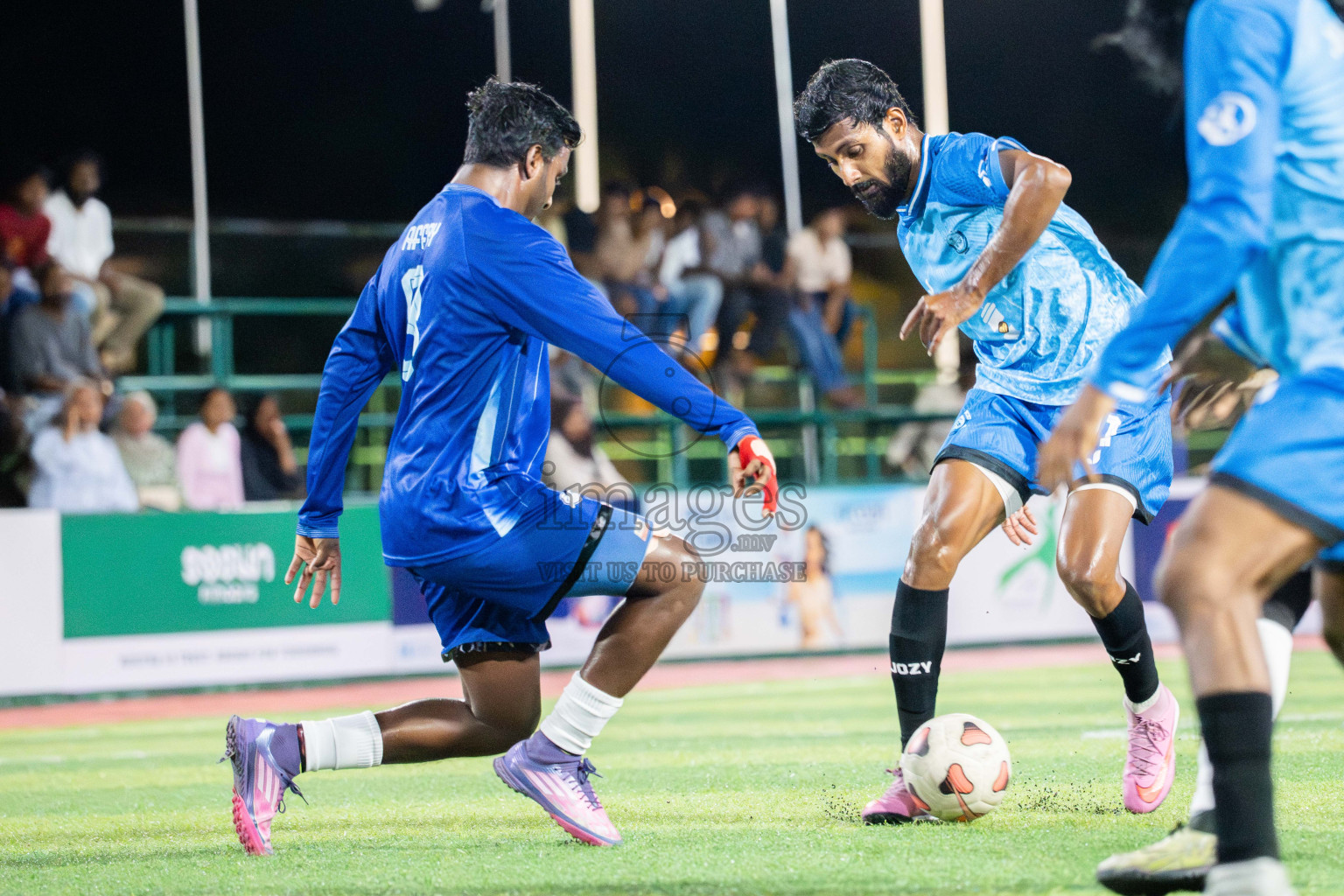 Foemathi VS Laamu Blues in Day 3 - Fonadhoo Youth Futsal Challenge 2025 held in Fonadhoo Futsal Stadium, L. Fonadhoo, Maldives on Tuesdat, 28th October 2025 Photos: Arif Rasheed / images.mv