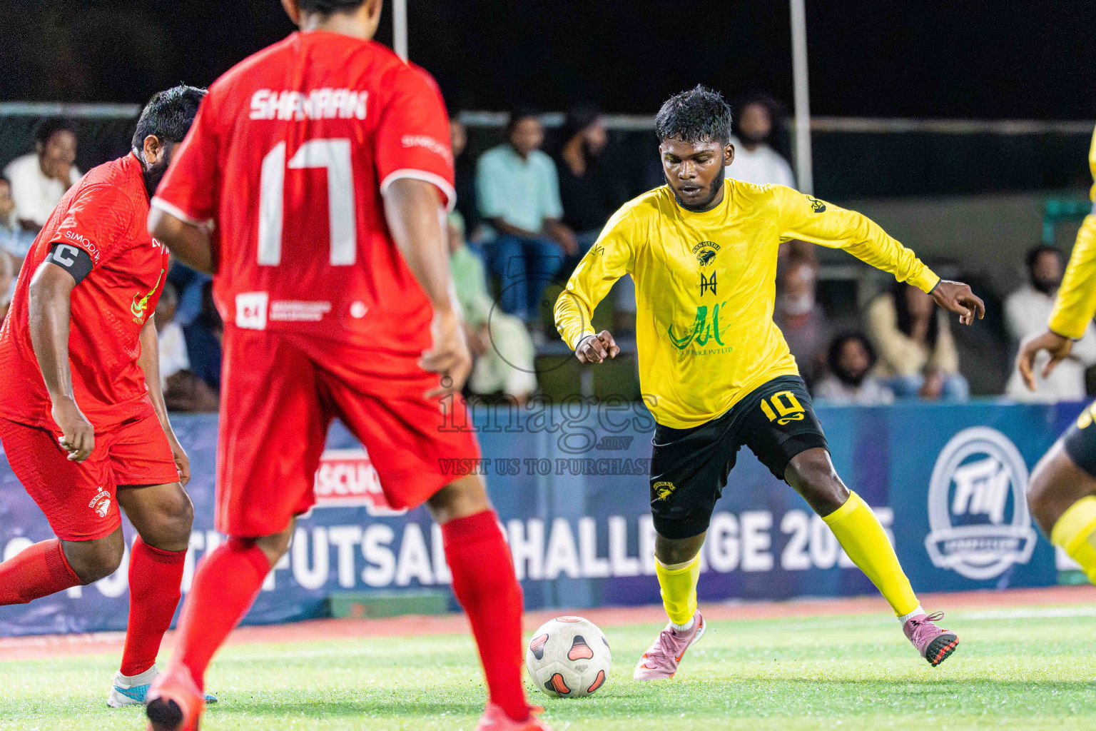 Kanmathi SC VS Kanmathi FC in Day 5 - Fonadhoo Youth Futsal Challenge 2025 held in Fonadhoo Futsal Stadium, L. Fonadhoo, Maldives on Thursday, 30th October 2025 Photos: Arif Rasheed / images.mv
