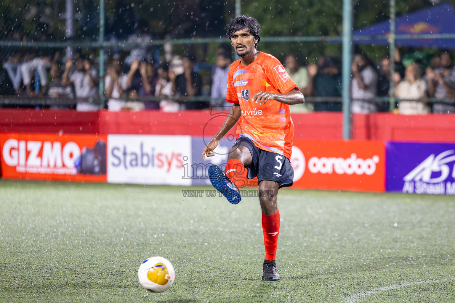 Sh Kanditheemu vs Sh Feydhoo in Day 6 of Golden Futsal Challenge 2025 on Friday, 6th January 2025, in Hulhumale', Maldives
Photos: Ismail Thoriq / images.mv