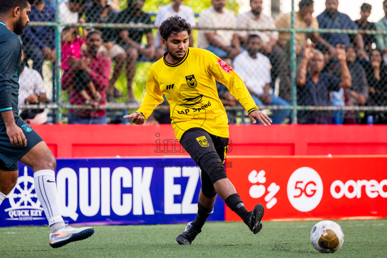 F Nilandhoo vs F Magoodhoo in Day 12 of Golden Futsal Challenge 2025 was held on Thursday, 16th January 2025, in Hulhumale', Maldives Photos: Nausham Waheed  / images.mv