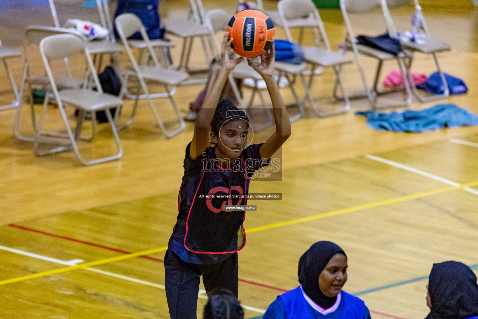 Xenith Sports Club vs Youth United Sports Club in the Milo National Netball Tournament 2022 on 18 July 2022, held in Social Center, Male', Maldives. Photographer: Shuu, Hassan Simah / Images.mv