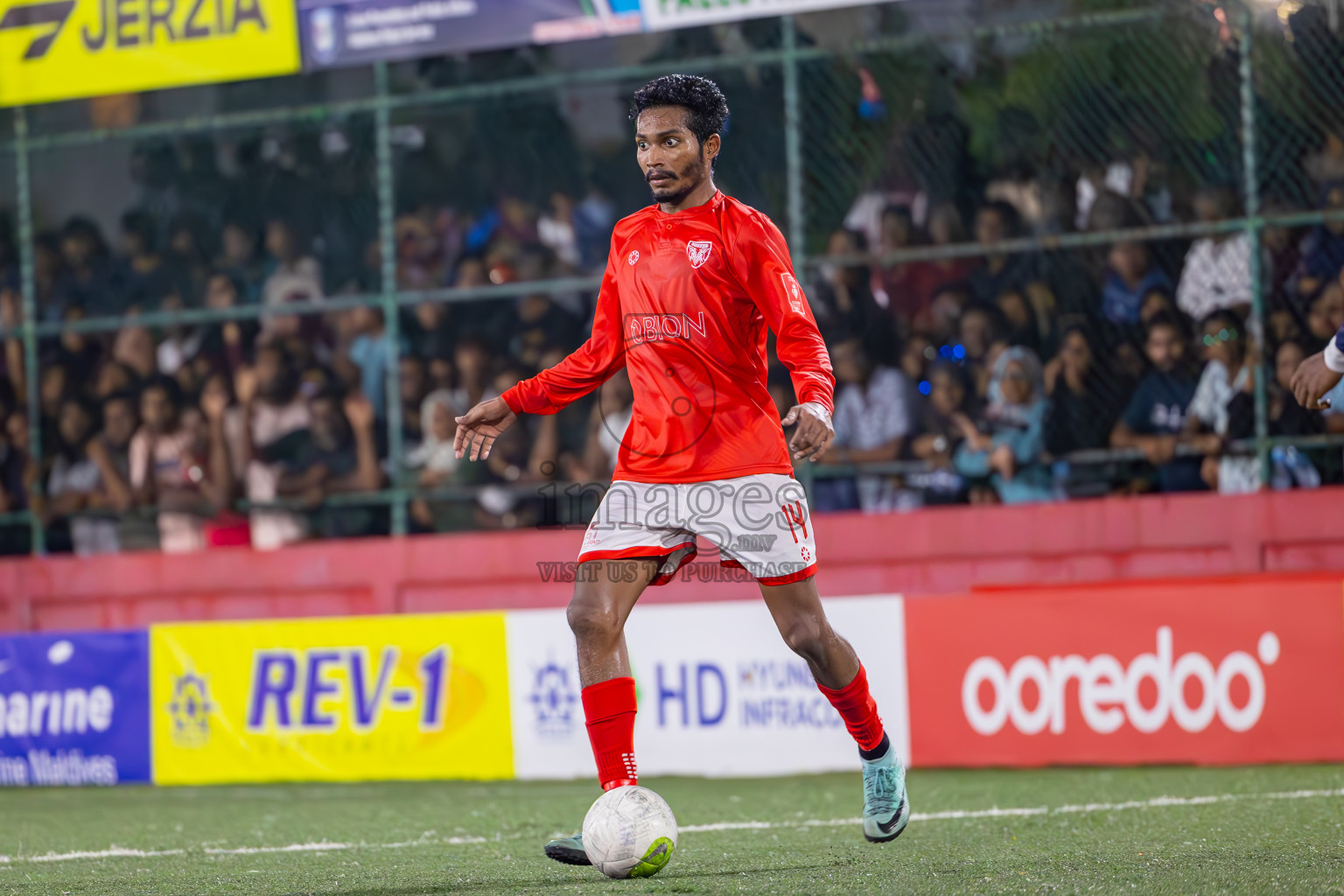 K Gaafaru vs B Eydhafushi in Semi Finals of Golden Futsal Challenge 2024 which was held on Friday, 1st March 2024, in Hulhumale', Maldives.
Photos: Ismail Thoriq / images.mv