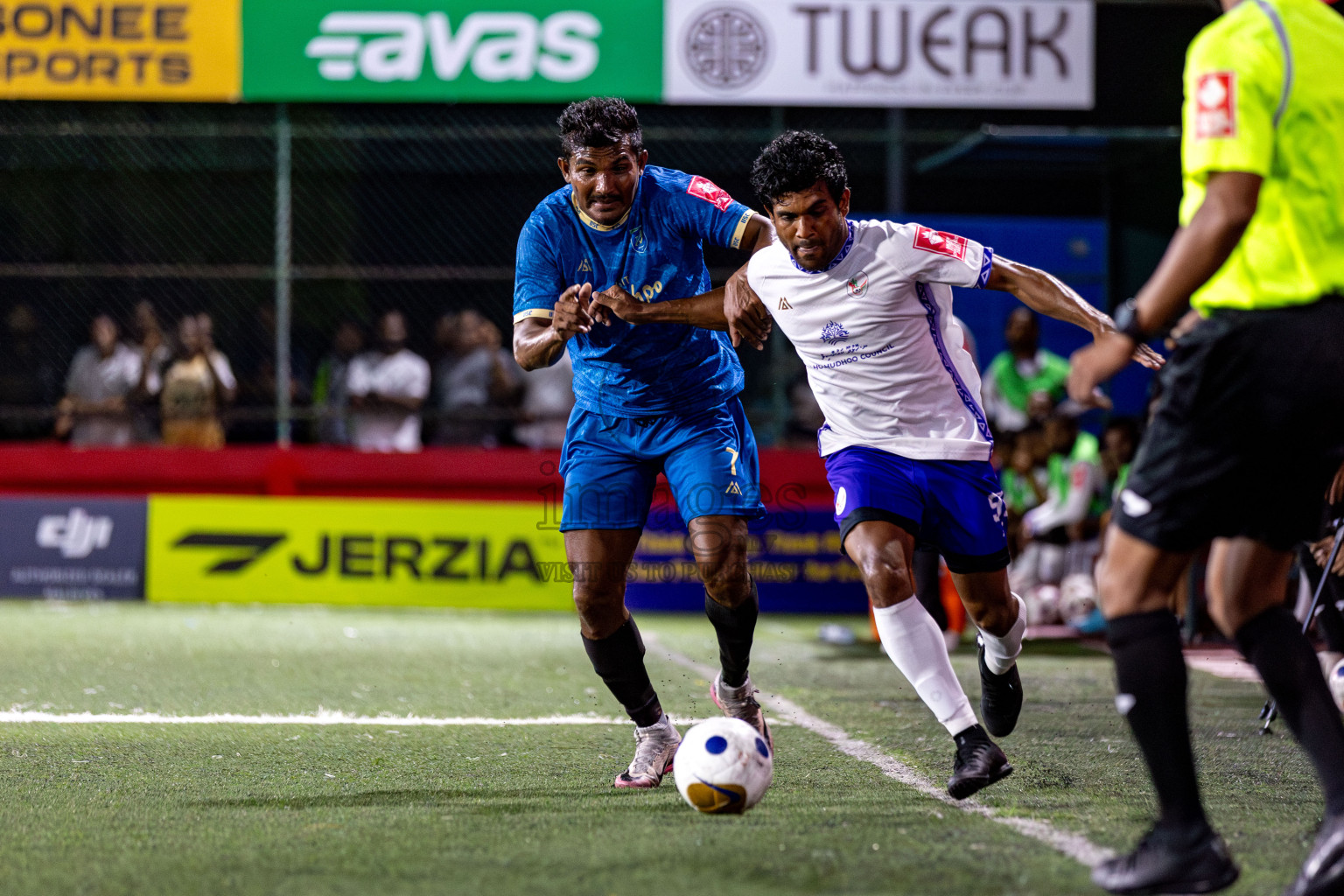 N Holhudhoo vs N Velidhoo in Day 12 of Golden Futsal Challenge 2025 was held on Thursday, 16th January 2025, in Hulhumale', Maldives.
Photos: Hassan Simah / images.mv