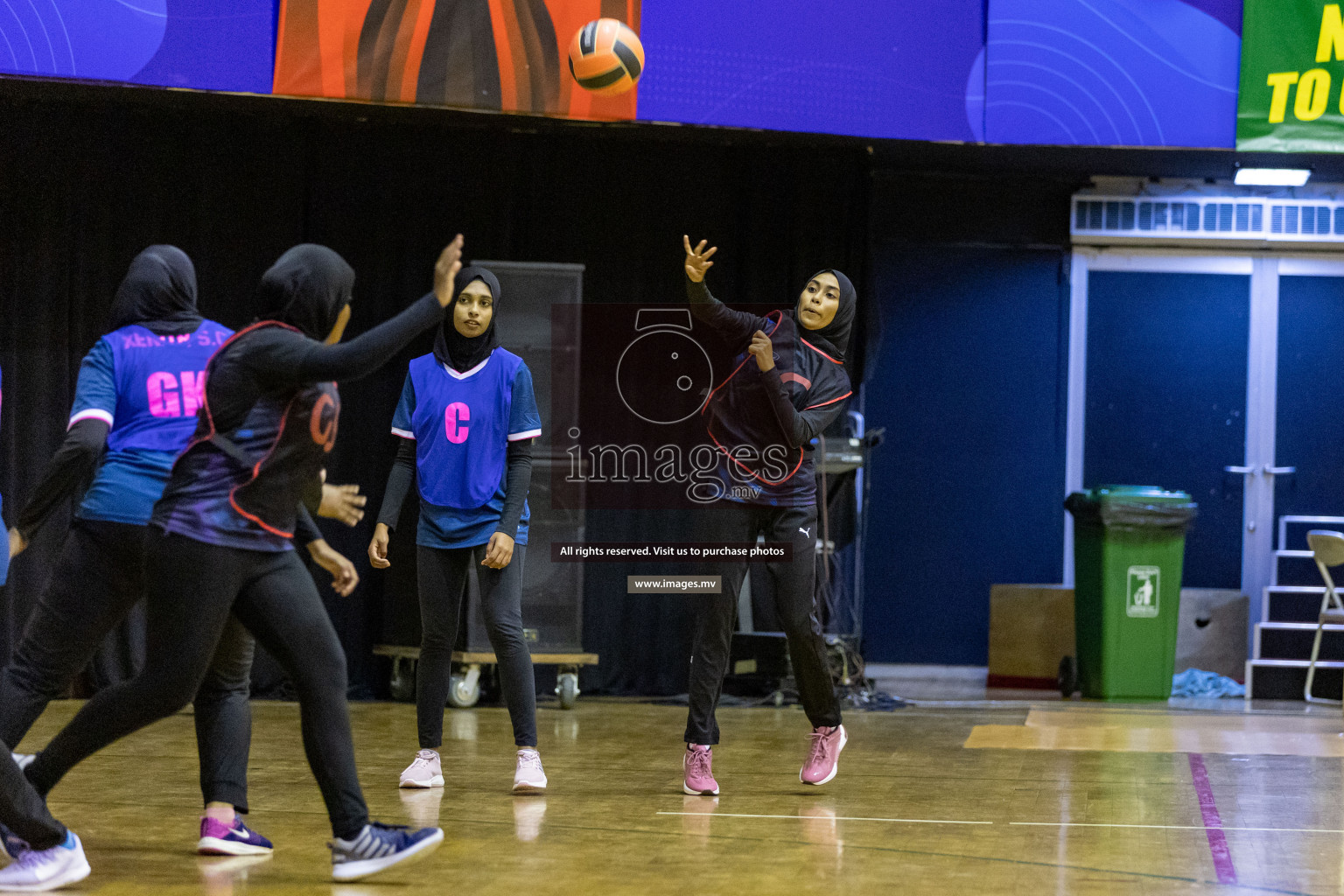 Xenith Sports Club vs Youth United Sports Club in the Milo National Netball Tournament 2022 on 18 July 2022, held in Social Center, Male', Maldives. Photographer: Shuu, Hassan Simah / Images.mv