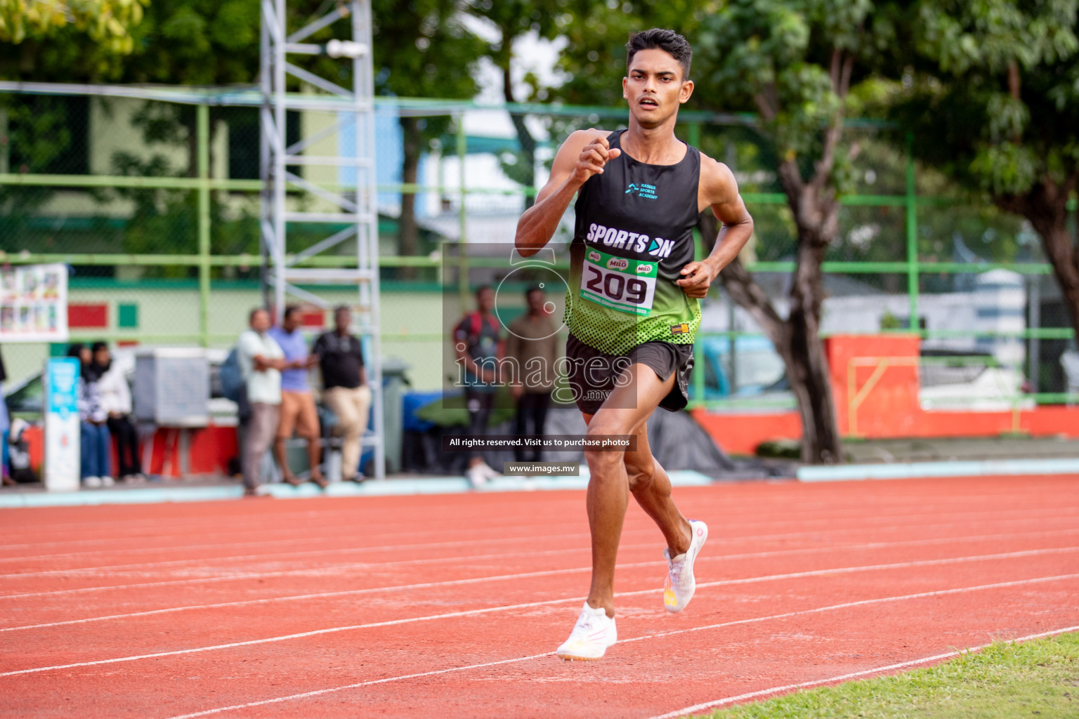 Day 2 of National Athletics Championship 2023 was held in Ekuveni Track at Male', Maldives on Friday, 24th November 2023. Photos: Hassan Simah / images.mv