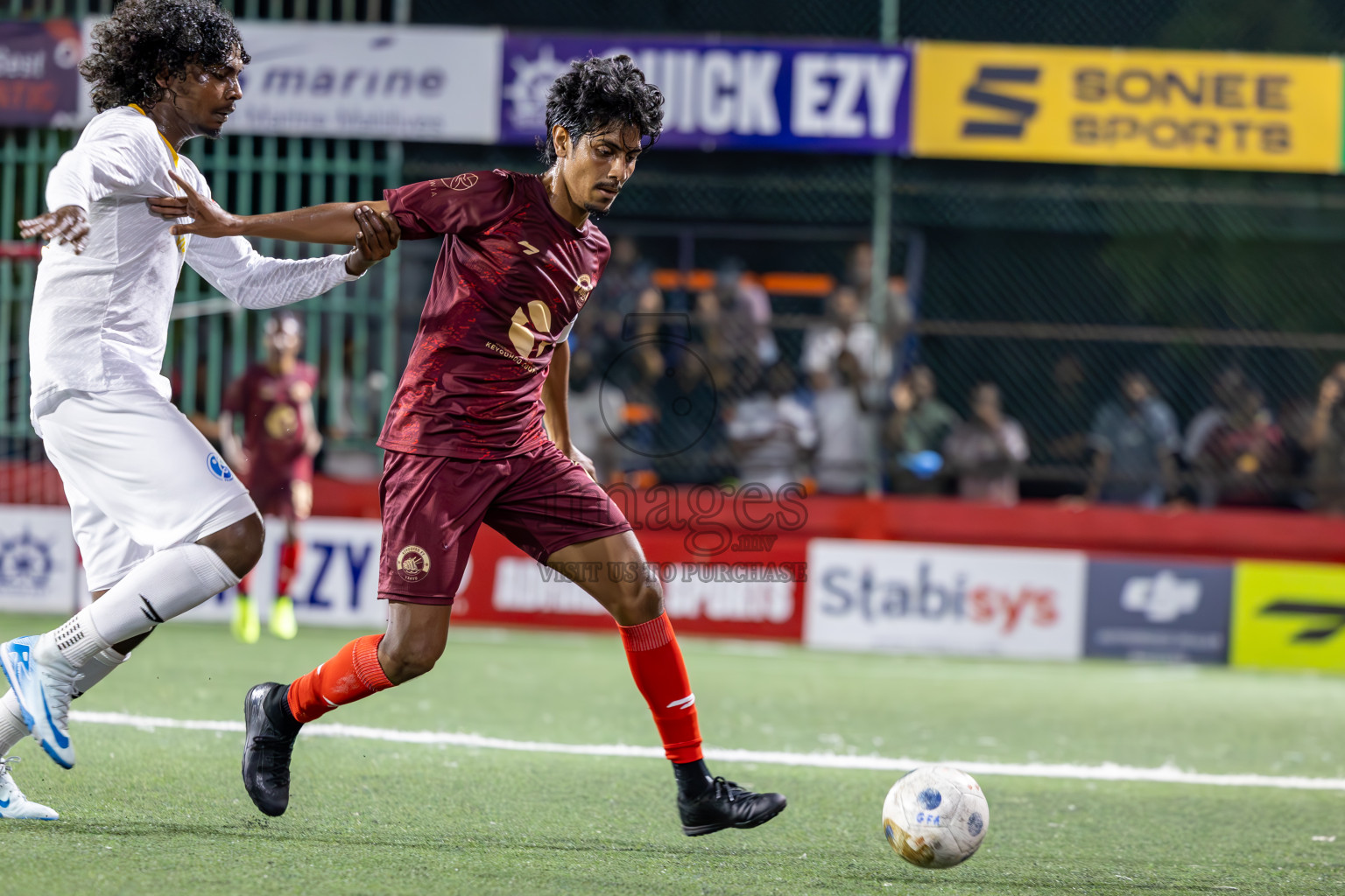 V Fulidhoo vs V Keyodhoo in Day 15 of Golden Futsal Challenge 2025 was held on Sunday, 19th January 2025, in Hulhumale', Maldives. Photos: Ismail Thoriq / images.mv