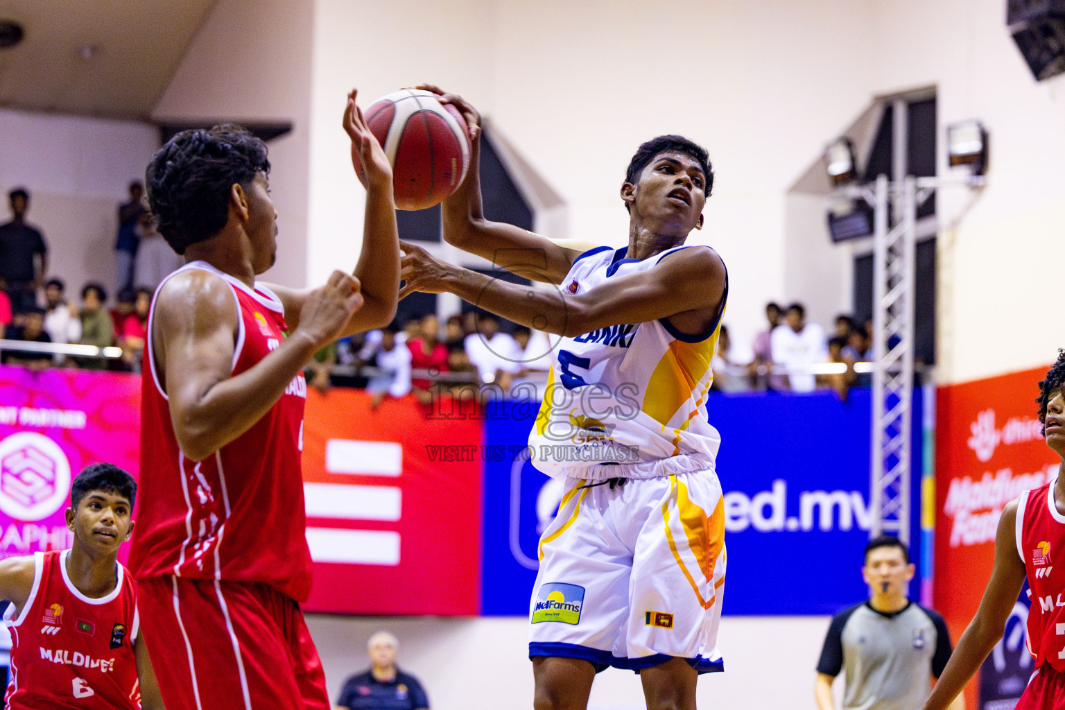 Maldives vs SriLanka in Day 1 of Under 16 Asian Cup SABA Qualifiers 2025 was held in Social Center, Male', Maldives on 12th June 2025. Photos: Nausham Waheed / images.mv