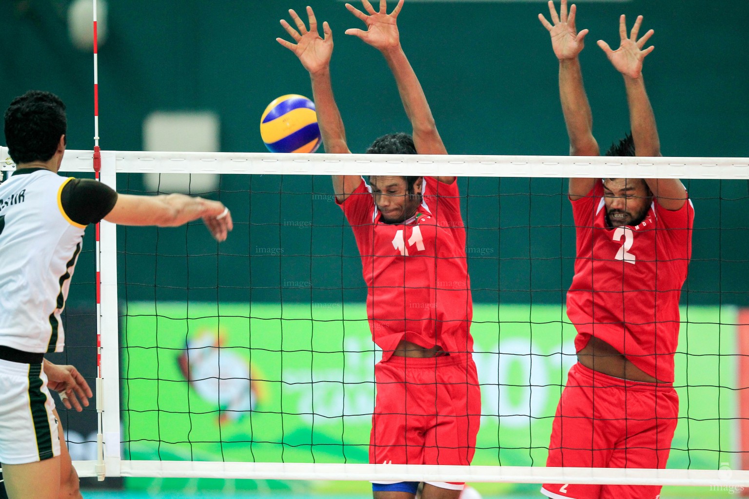 Maldives Volleyball Men's team played against Pakistan in the bronze match in the South Asian Games in Guwahati, India, Tuesday, February. 09, 2016. (Images.mv Photo/ Hussain Sinan).