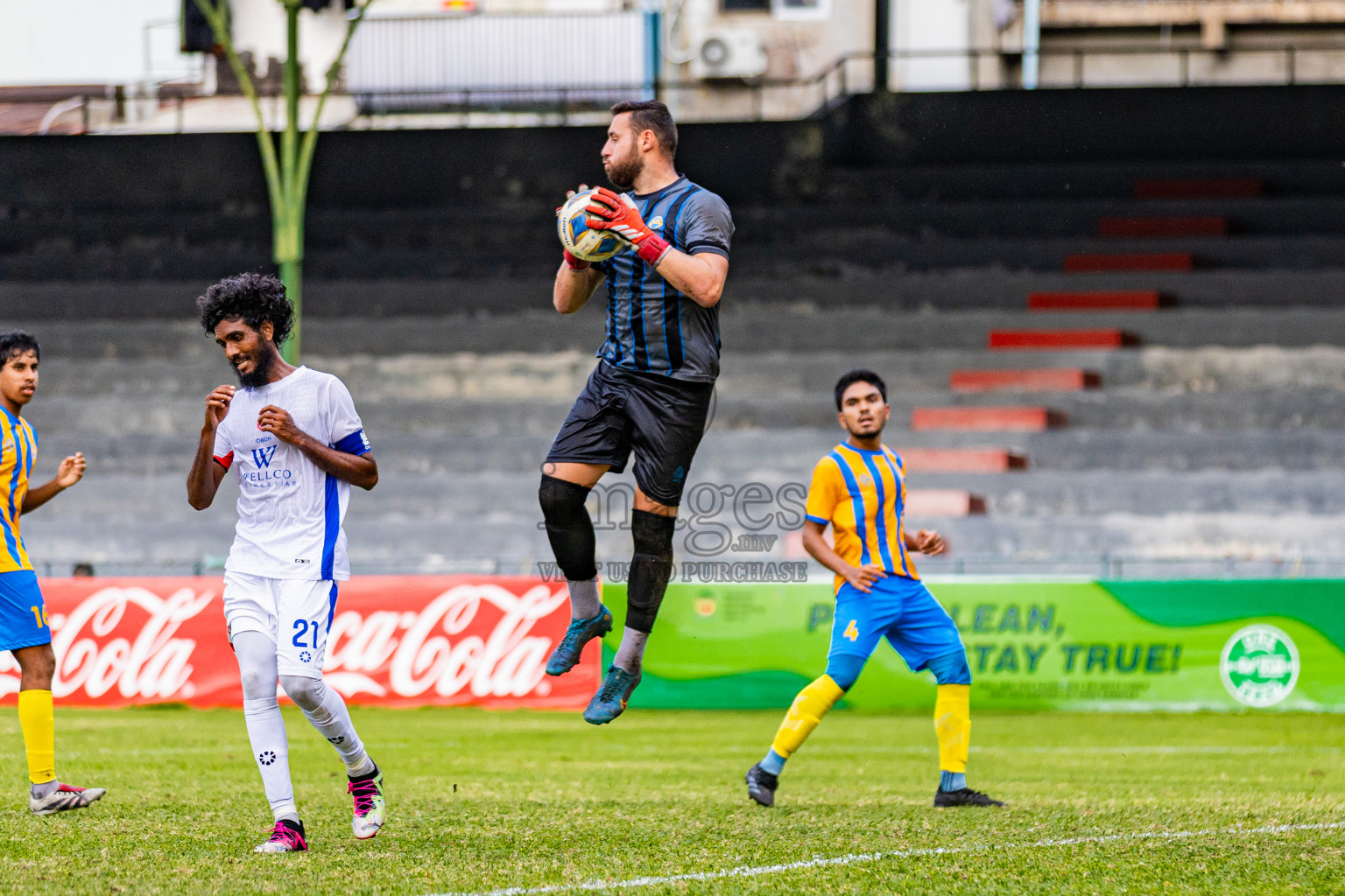 Club Valencia vs Odi Sports Club in Dhivehi Premier League 2025/26 held in National Football Stadium, Male', Maldives on Friday, 26th September 2025. Photos: Areef Adam / Images.mv