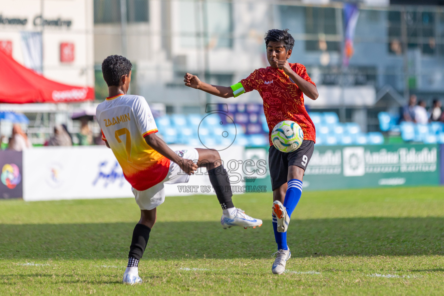 Club Eagles vs Super United Sports (U12) in Day 4 of Dhivehi Youth League 2024 held at Henveiru Stadium on Thursday, 28th November 2024. Photos: Shuu Abdul Sattar/ Images.mv