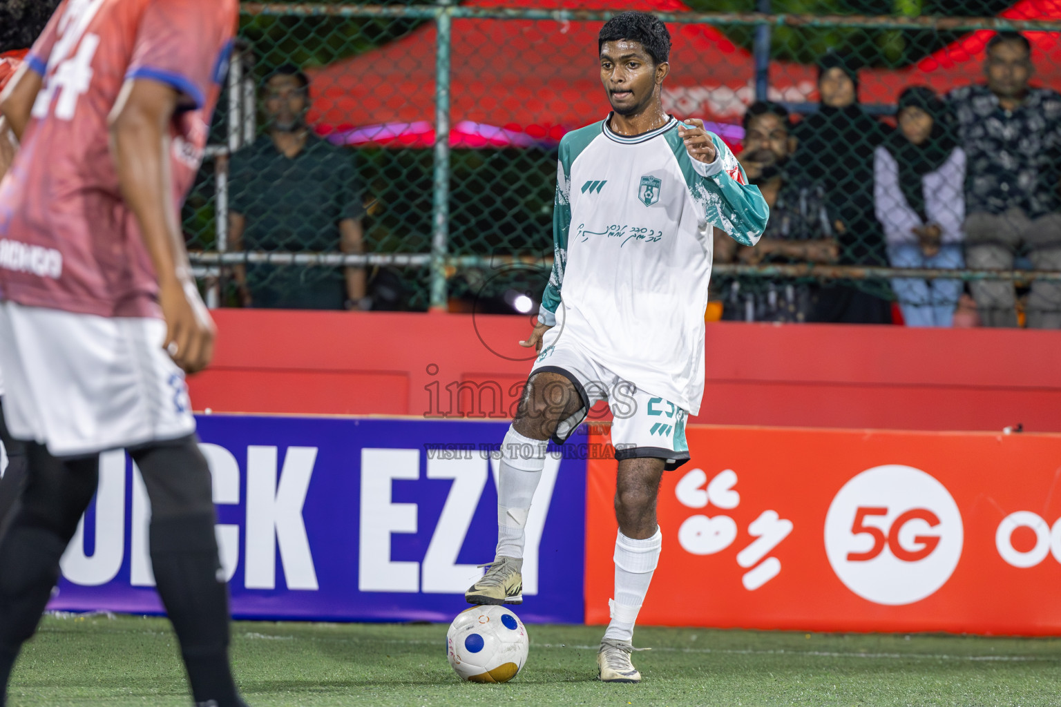 HDh Nellaidhoo vs HDh Kumundhoo in Day 1 of Golden Futsal Challenge 2025 on Sunday, 5th January 2025, in Hulhumale', Maldives
Photos: Ismail Thoriq / images.mv