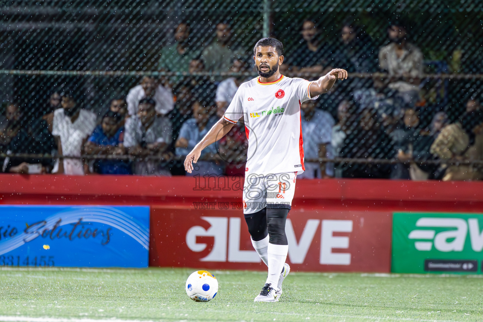 HA Dhidhdhoo vs HA Maarandhoo in Haa Alifu Atoll Semi Final on Day 23 of Golden Futsal Challenge 2025 was held on Monday , 27th January 2025, in Hulhumale', Maldives.
Photos: Ismail Thoriq / images.mv