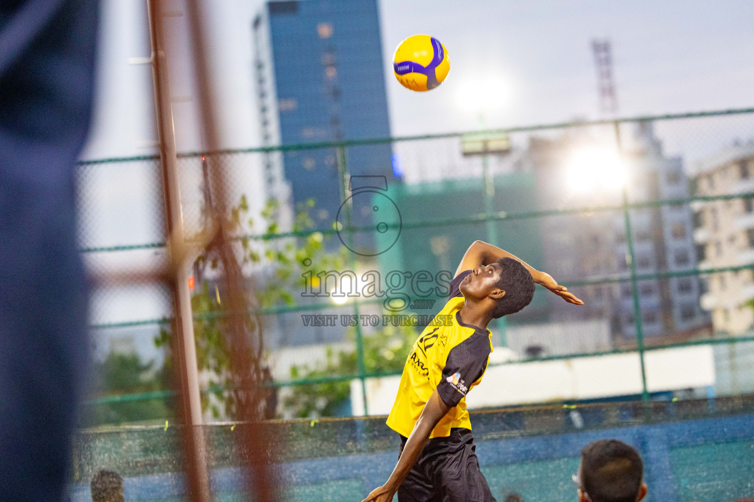 Day 5 of Interschool Volleyball Tournament 2024 was held in Ekuveni Volleyball Court at Male', Maldives on Wednesday, 27th November 2024.
Photos: Ismail Thoriq / images.mv