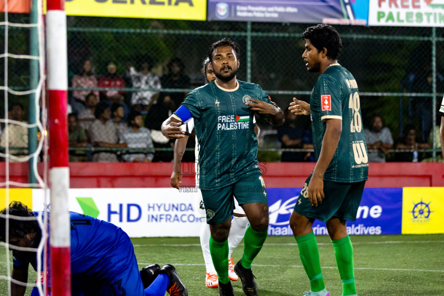 HDh.Nolhivaranfaru VS HDh.Neykurendhoo in Day 6 of Golden Futsal Challenge 2024 was held on Saturday, 20th January 2024, in Hulhumale', Maldives 
Photos: Hassan Simah / images.mv