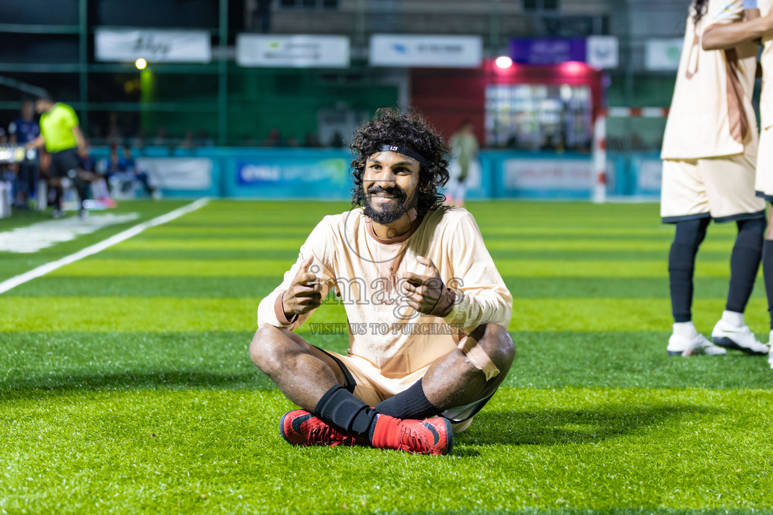 Dee Cee Jay SC vs Fools SC in Semi Finals of Laamehi Dhiggaru Ekuveri Futsal Challenge 2025 was held on Sunday, 27th July 2025, at Dhiggaru Futsal Ground, Dhiggaru, Maldives Photos: Areef Adam / images.mv