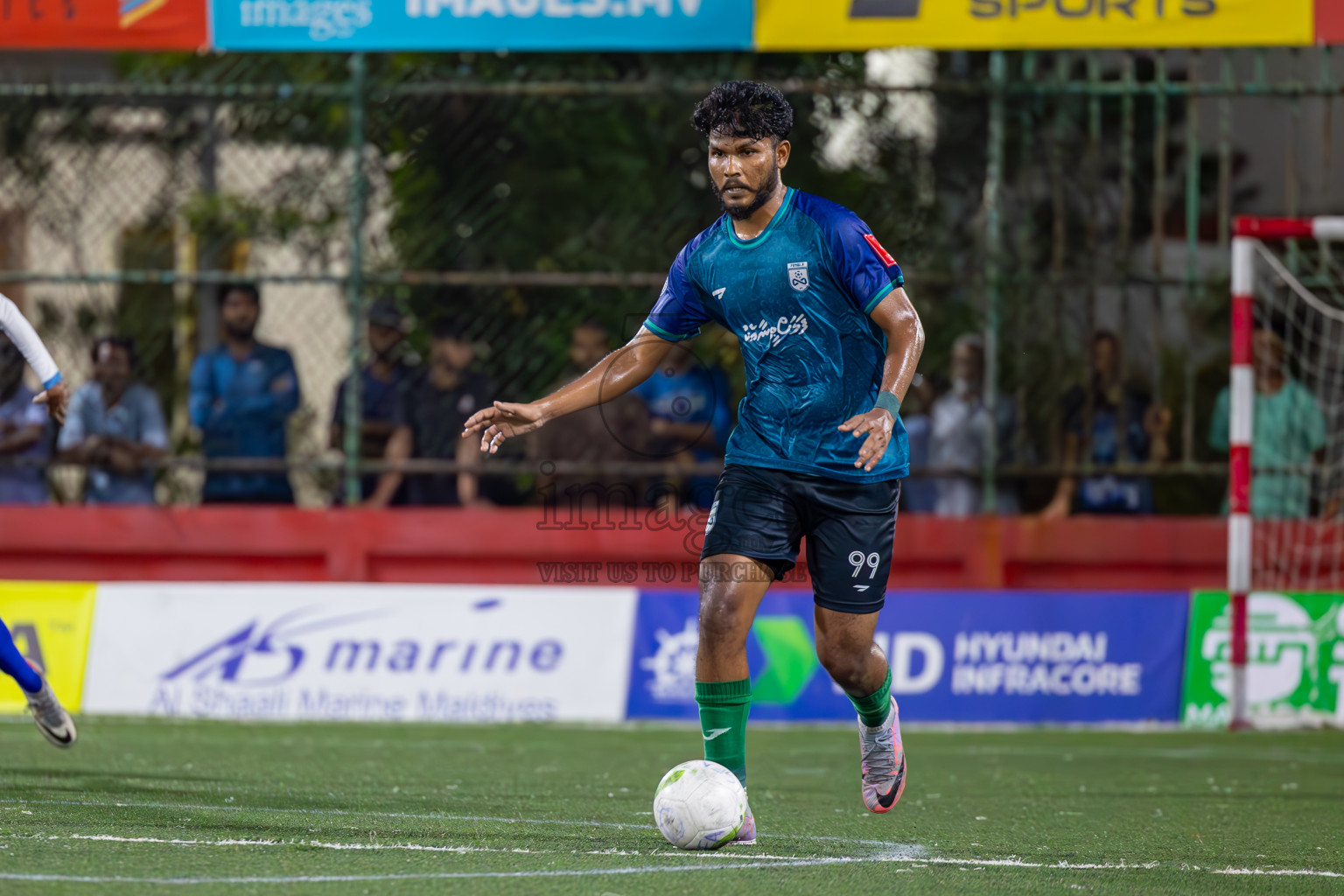 M Mulak vs F Bilehdhoo on Day 36 of Golden Futsal Challenge 2024 was held on Wednesday, 21st February 2024, in Hulhumale', Maldives
Photos: Ismail Thoriq, / images.mv