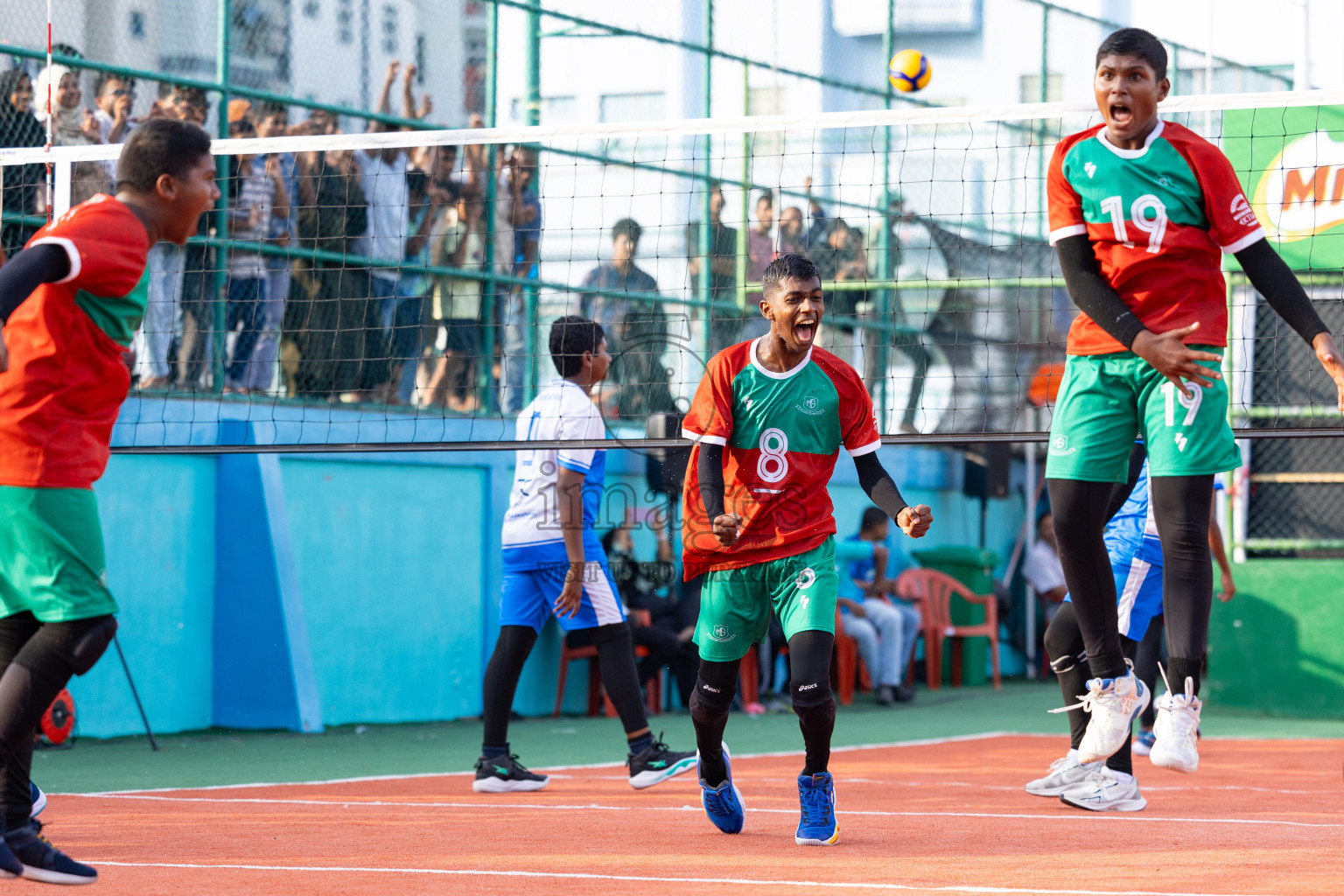 Day 10 of Interschool Volleyball Tournament 2024 was held in Ekuveni Volleyball Court at Male', Maldives on Sunday, 1st December 2024.
Photos: Ismail Thoriq / images.mv