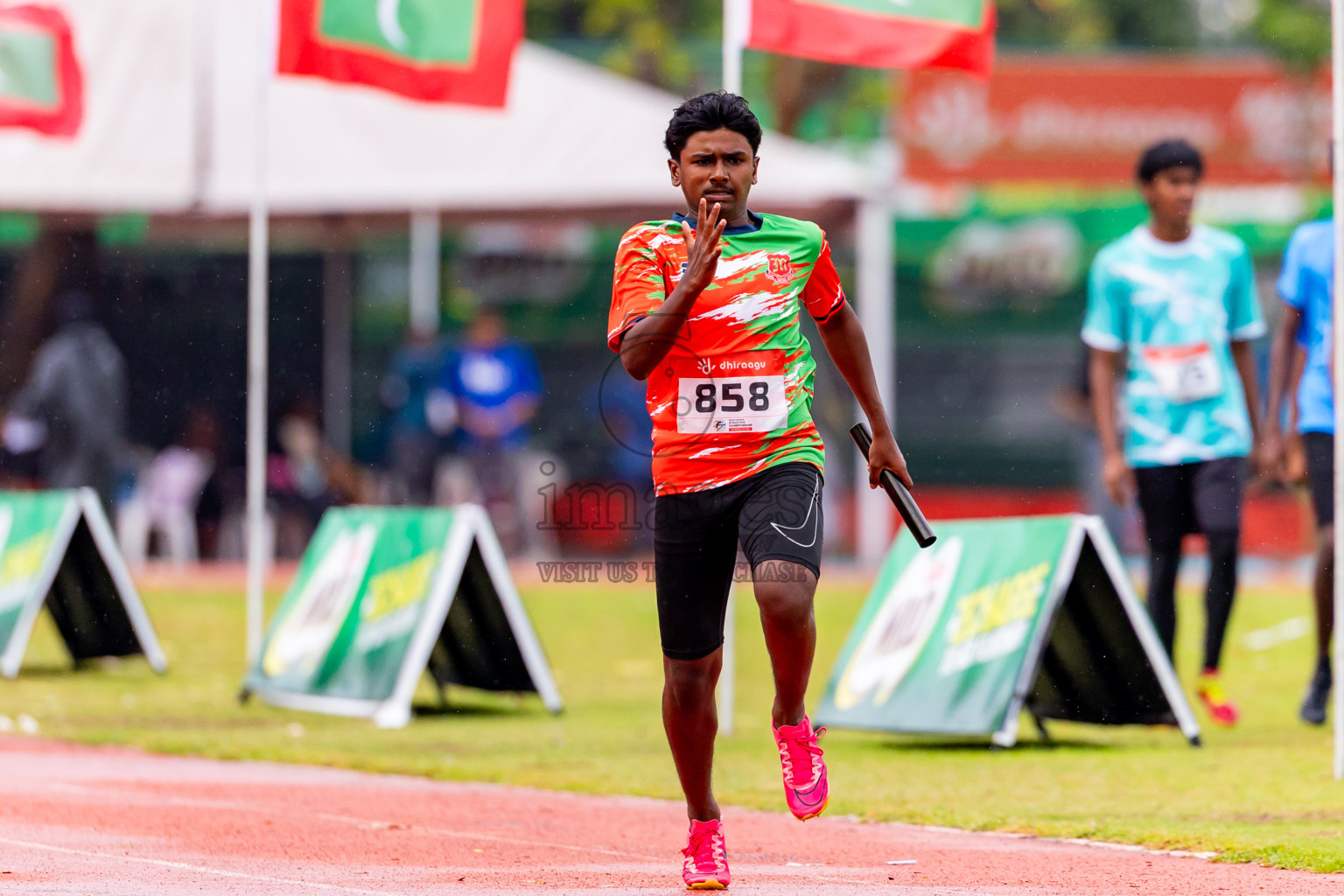 Day 6 of Inter-school Athletics Championship 2025 held in Ekuveni Synthetic Track, Male', Maldives on Sunday, 12th October 2025. Photos by: Nausham Waheed / Images.mv