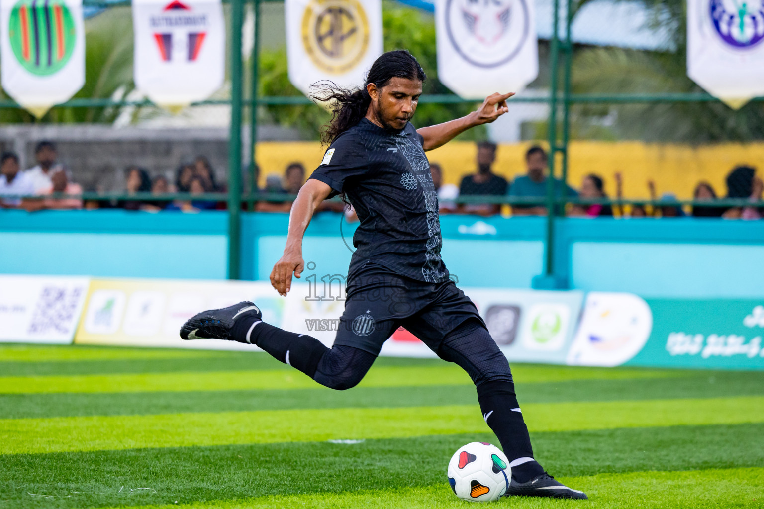 Raiymandhoo FC vs Dee Cee Jay SC in Day 1 of Laamehi Dhiggaru Ekuveri Futsal Challenge 2024 was held on Friday, 26th July 2024, at Dhiggaru Futsal Ground, Dhiggaru, Maldives Photos: Nausham Waheed / images.mv