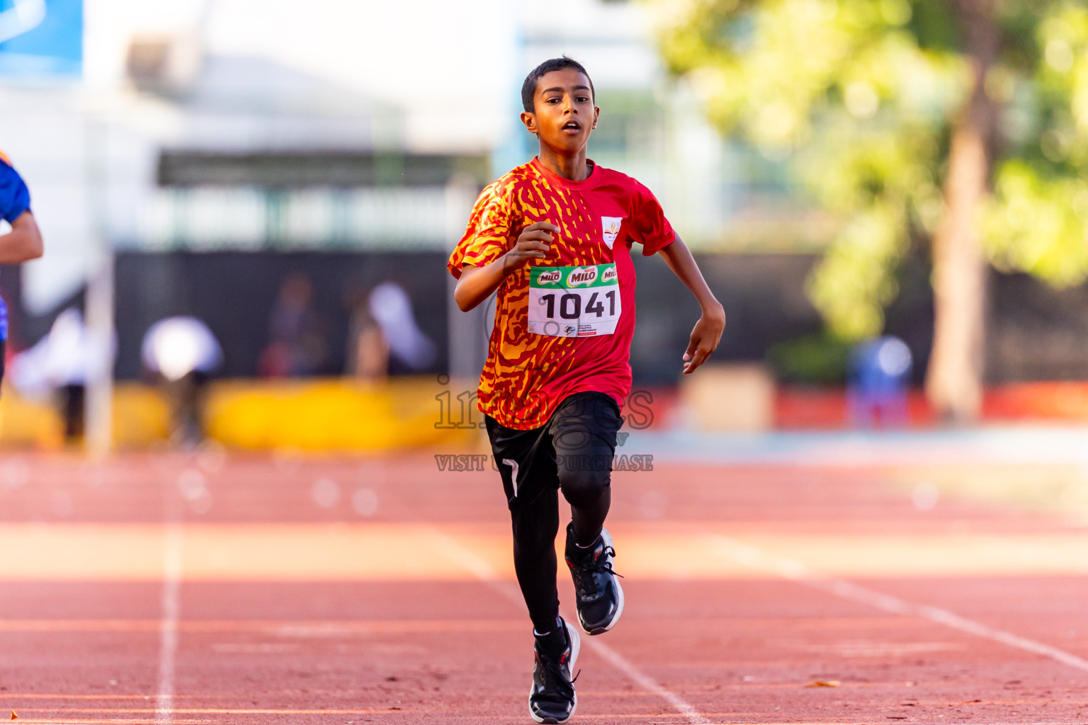 Day 1 of Inter-school Athletics Championship 2025 held in Ekuveni Synthetic Track, Male', Maldives on Monday, 06th October 2025. Photos by: Nausham Waheed / Images.mv