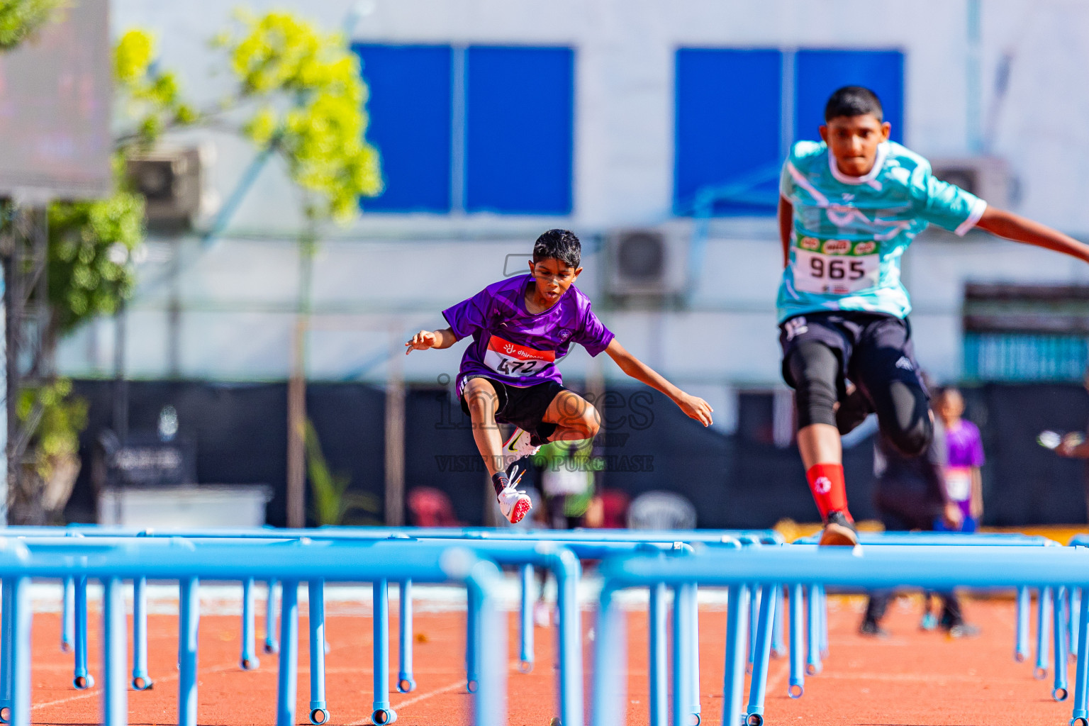 Day 2 of Inter-school Athletics Championship 2025 held in Ekuveni Synthetic Track, Male', Maldives on Tuesday, 07th October 2025. Photos by: Areef Adam / Images.mv