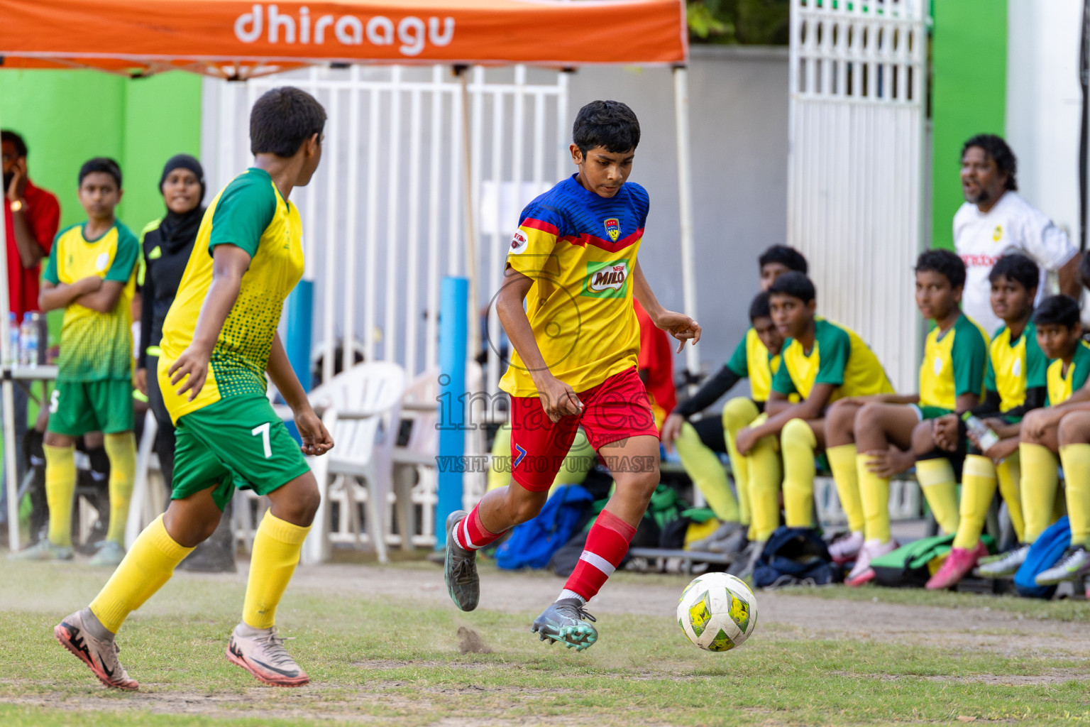 Day 2 of MILO Academy Championship 2024 held in Henveyru Stadium, Male', Maldives on Thursday, 1st November 2024. 
Photos:Hassan Simah / Images.mv