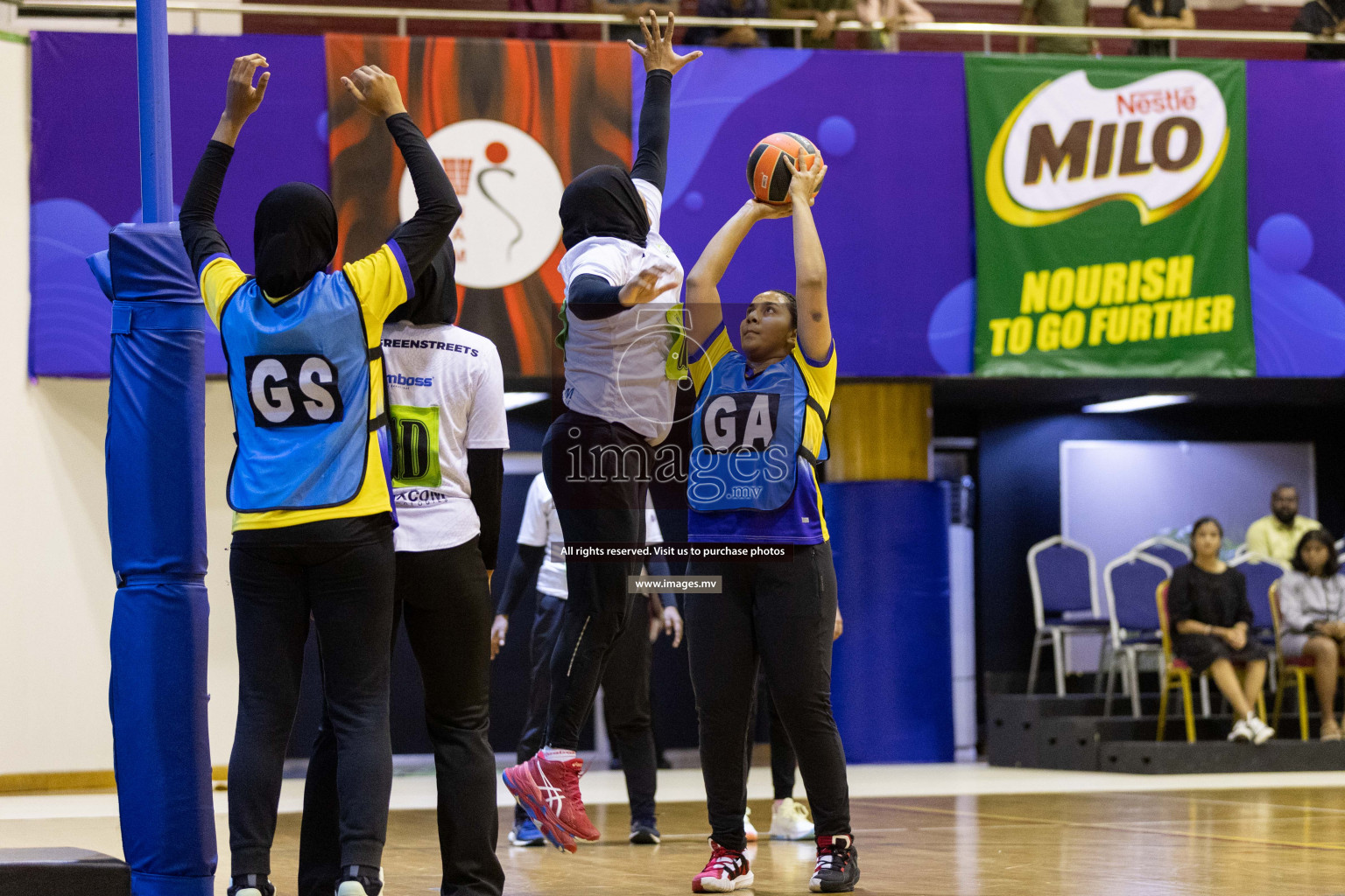 Club Green Streets vs Kulhudhufushi Y&RC in the 1st Division Final of Milo National Netball Tournament 2022 on 22nd July 2022 held in Social Center, Male', Maldives. Photographer: Shuu / images.mv