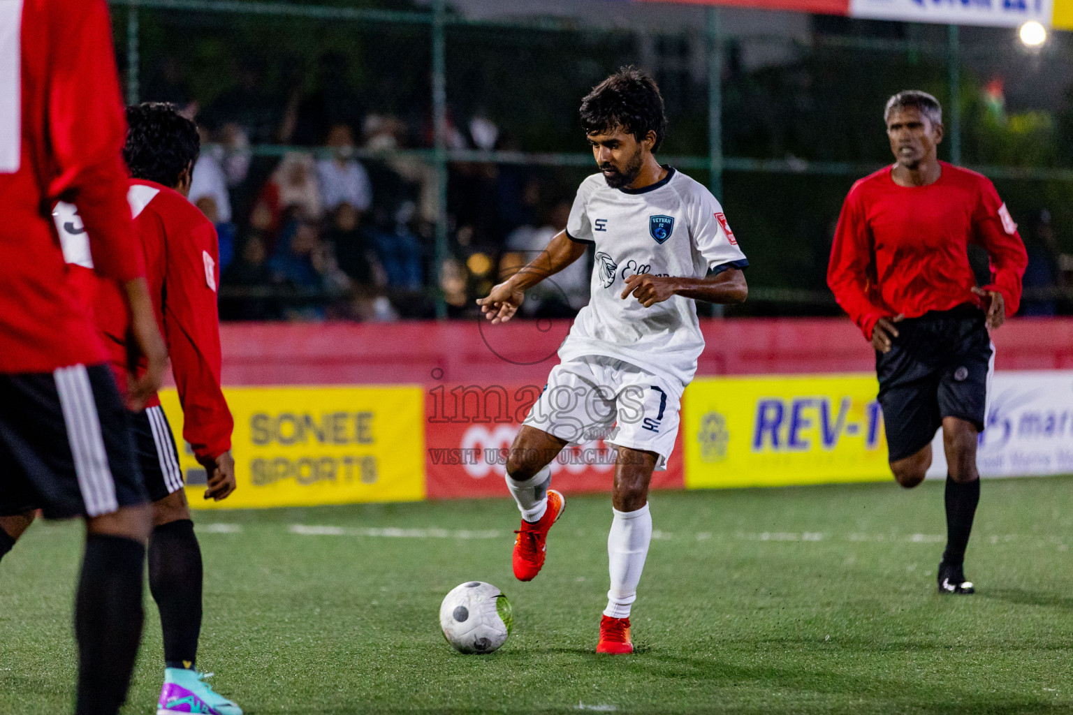 M. Raiymandhoo vs M. Veyvah in Day 19 of Golden Futsal Challenge 2024 was held on Friday, 2nd February 2024 in Hulhumale', Maldives Photos: Hassan Simah / images.mv