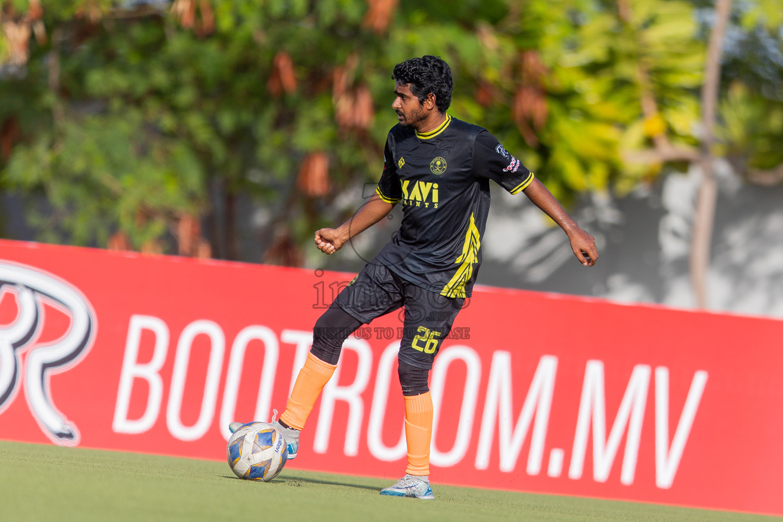 Irumathi FC VS Middle East in Day 5 of Eydhafushi Cup 2025 held in Eydhafushi Football Stadium at B. Eydhafushi, Maldives on Tuesday, 9th September 2025. Photos: Arif Rasheed / images.mv