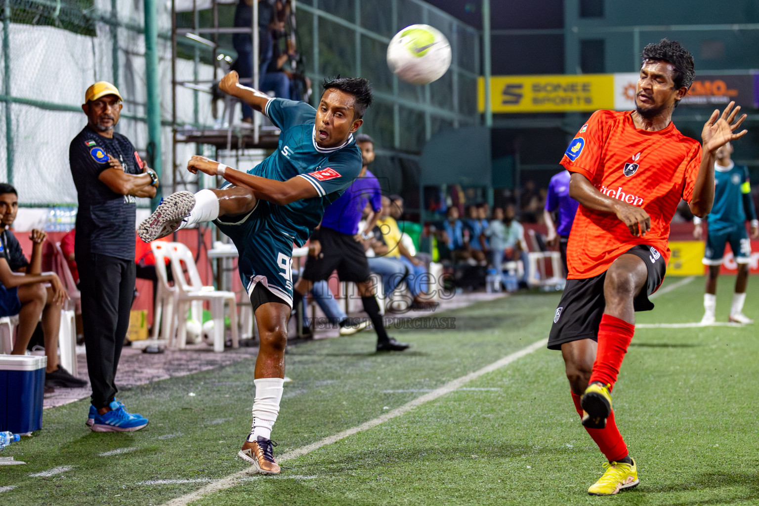 Sh. Kanditheemu VS R. Dhuvaafaru on Day 35 of Golden Futsal Challenge 2024 was held on Tuesday, 20th February 2024, in Hulhumale', Maldives 
Photos: Hassan Simah, / images.mv