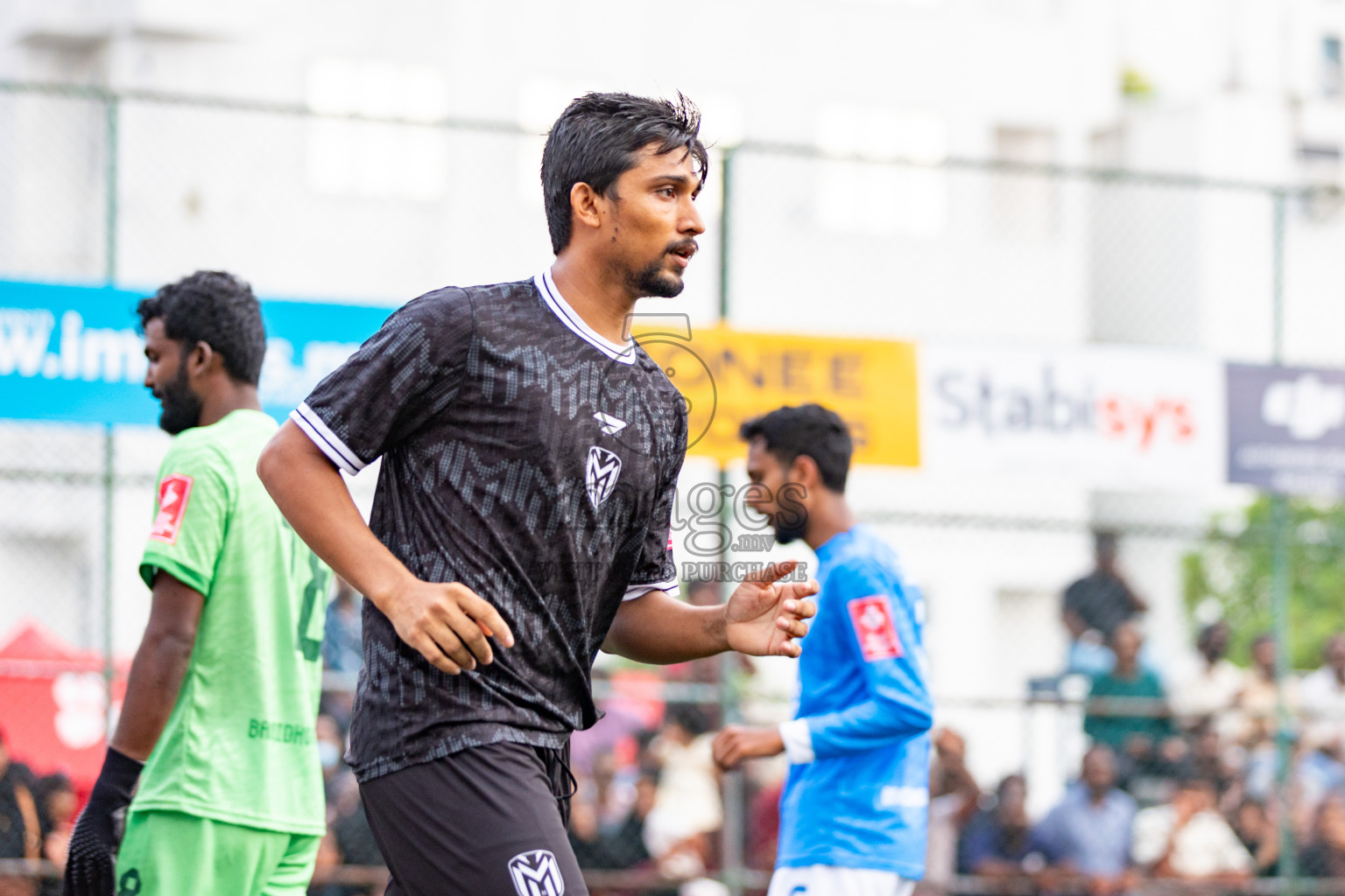 Dh Bandidhoo vs Dh. Maaenboodhoo in Day 13 of Golden Futsal Challenge 2025 was held on Friday, 17th January 2025, in Hulhumale', Maldives Photos: Hassan Simah / images.mv