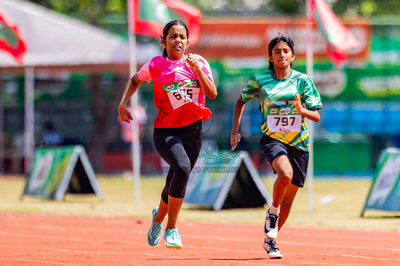 Day 2 of Inter-school Athletics Championship 2025 held in Ekuveni Synthetic Track, Male', Maldives on Tuesday, 07th October 2025. Photos by: Areef Adam / Images.mv