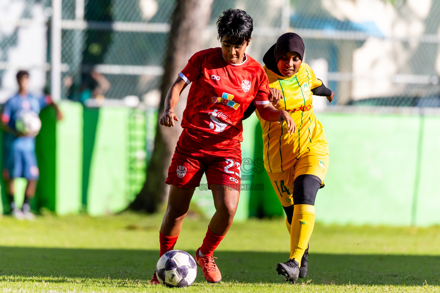 Biss Buru Sports Club vs Maziya Sports  in FAM Women’s League 2025 held in Henveiru Football ground, Male', Maldives on Wednesday, 3rd December 2025. Photos: Nausham Waheed / Images.mv