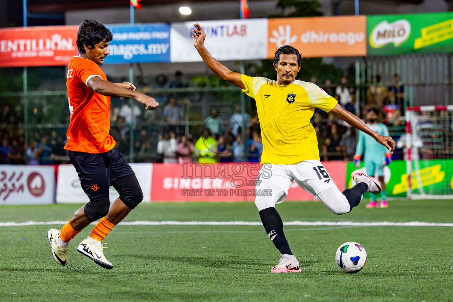 Dhiraagu vs RRC in Quarter Finals of Club Maldives Cup 2024 held in Rehendi Futsal Ground, Hulhumale', Maldives on Friday, 11th October 2024. Photos: Nausham Waheed / images.mv