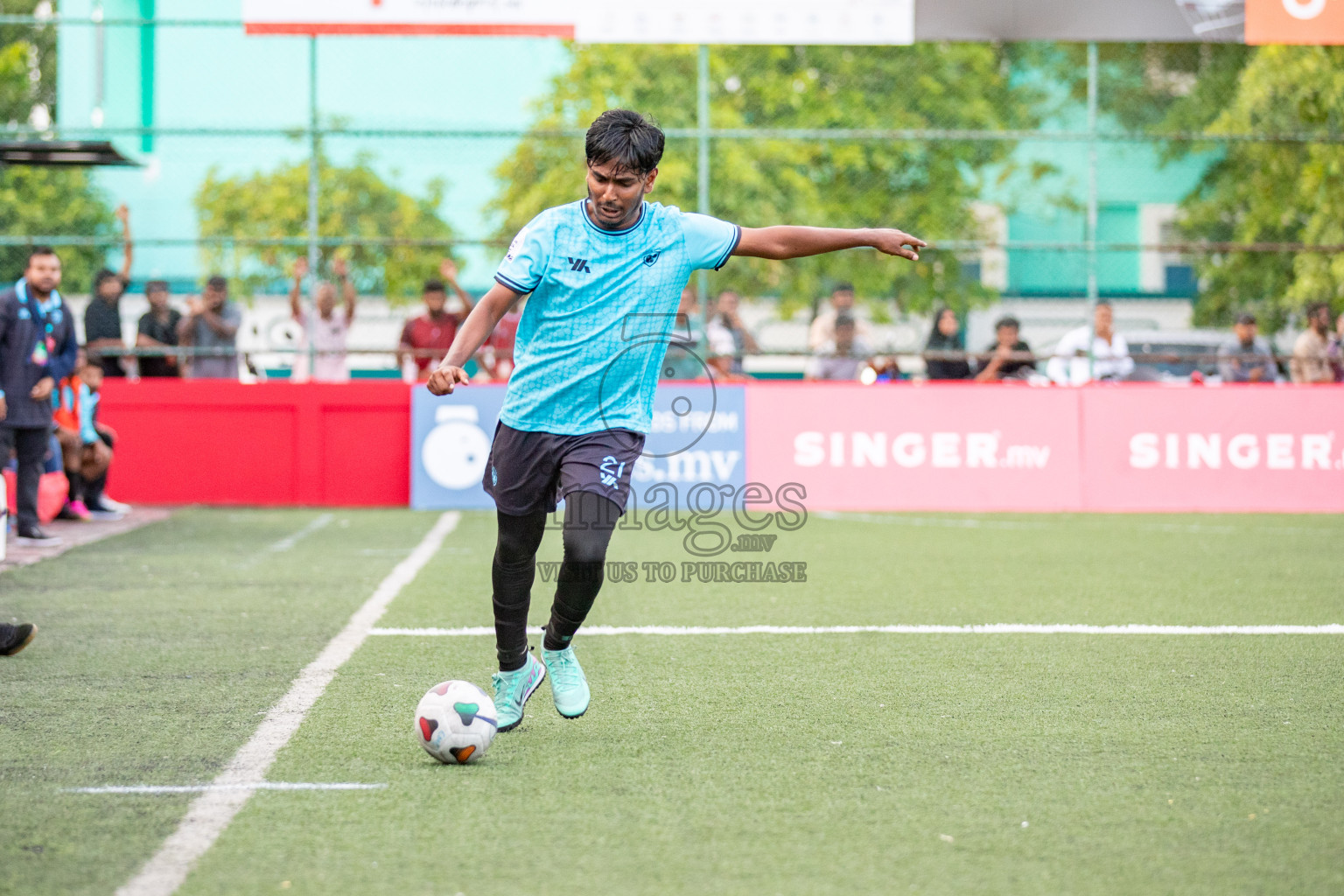 CLUB NDA vs HES CLUB in Club Maldives Classic 2024 held in Rehendi Futsal Ground, Hulhumale', Maldives on Friday, 6th September 2024. 
Photos: Hassan Simah / images.mv