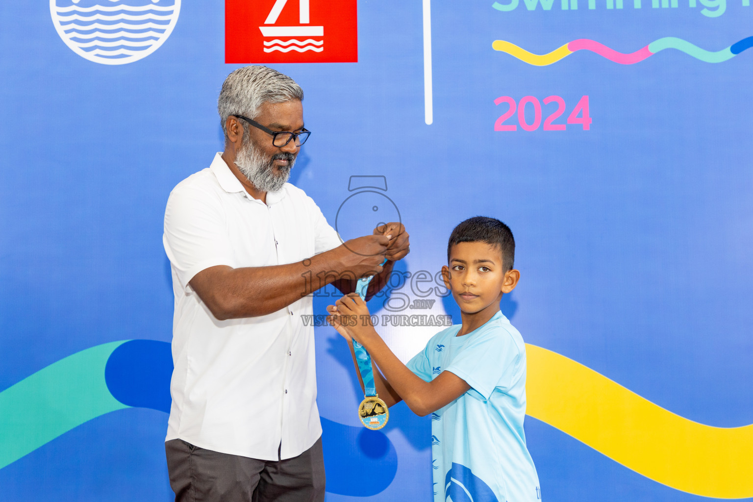 Closing of BML 5th National Swimming Kids Festival 2024 held in Hulhumale', Maldives on Saturday, 23rd November 2024.
Photos: Ismail Thoriq / images.mv