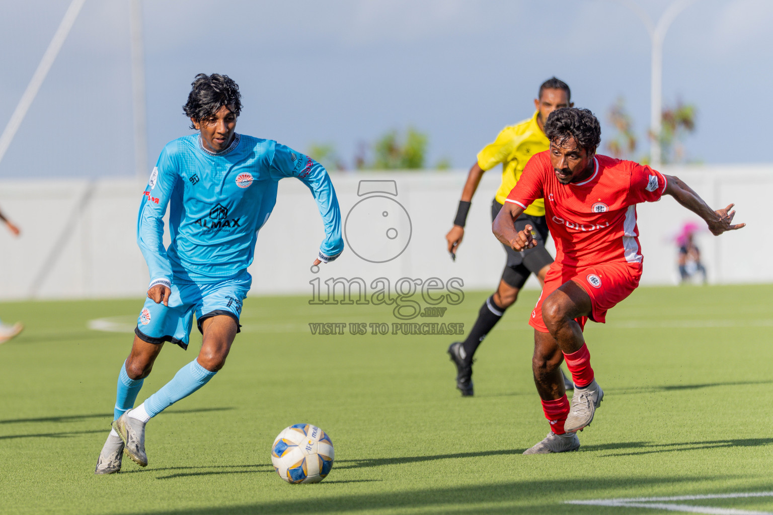 Semi Finals Match 01 Irumathi FC VS CC Sports Club in Day 7 of Eydhafushi Cup 2025 held in Eydhafushi Football Stadium at B. Eydhafushi, Maldives on Friday, 12th September 2025. Photos: Arif Rasheed / images.mv