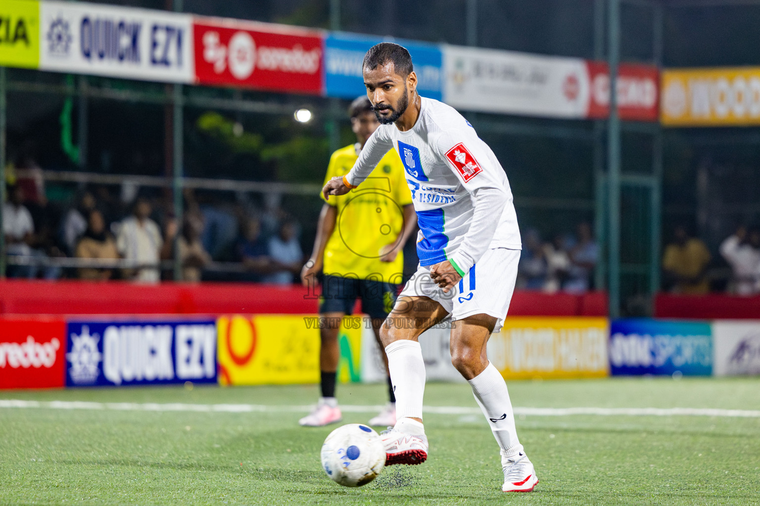 Gdh Gadhdhoo vs S Hithadhoo in zone round Day 30 of Golden Futsal Challenge 2025 was held on Monday , 3rd February 2025, in Hulhumale', Maldives. Photos: Nausham Waheed / images.mv